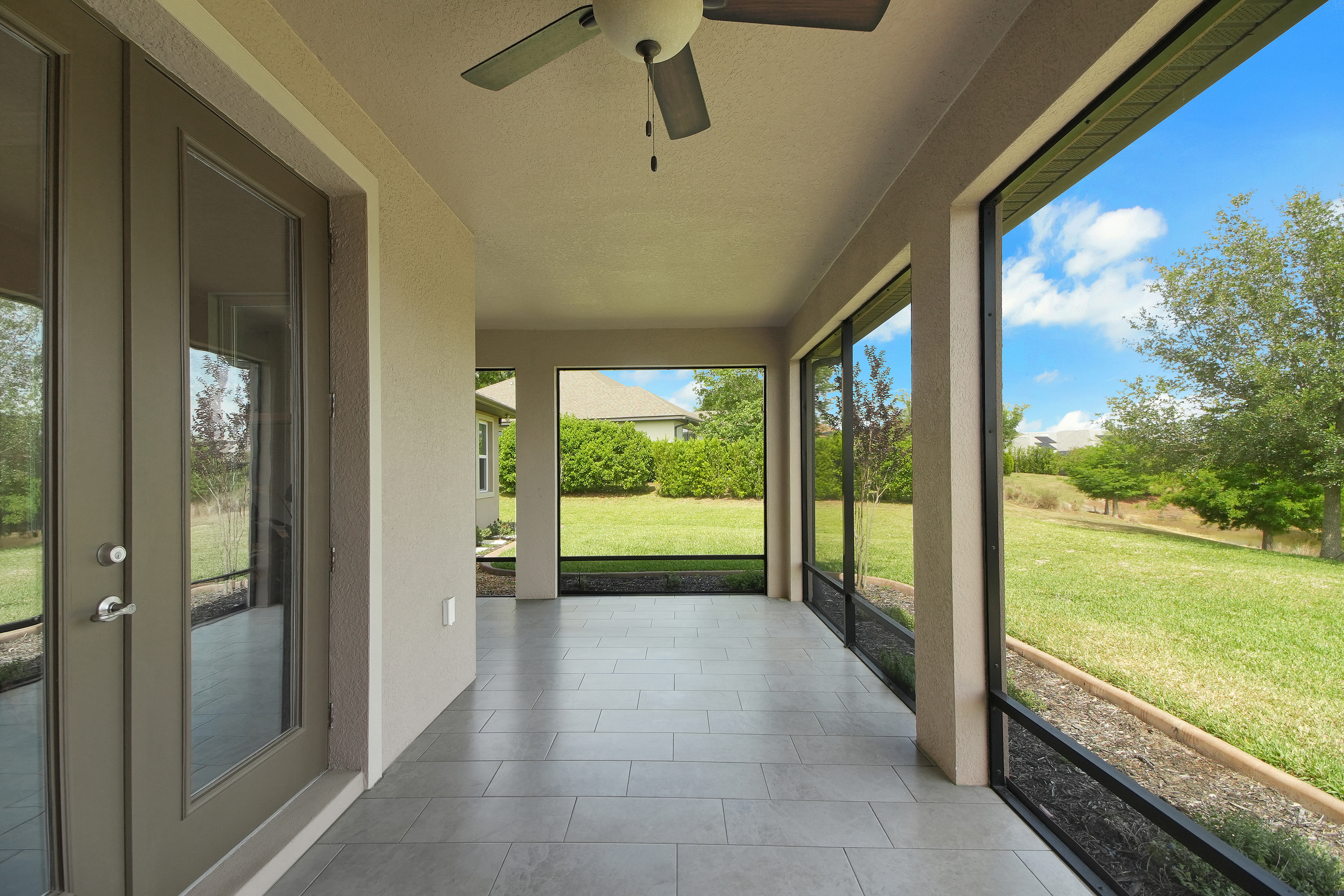 Lady Lake, Florida, 32159, United States, 4 Bedrooms Bedrooms, ,3 BathroomsBathrooms,Residential,For Sale,2001530