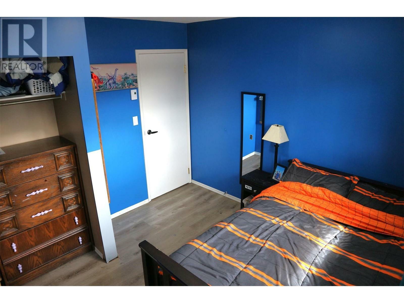 SICAMOUS, British Columbia, V0E 2V1, CA, 5 Bedrooms Bedrooms, ,2 BathroomsBathrooms,Residential,For Sale,1838674