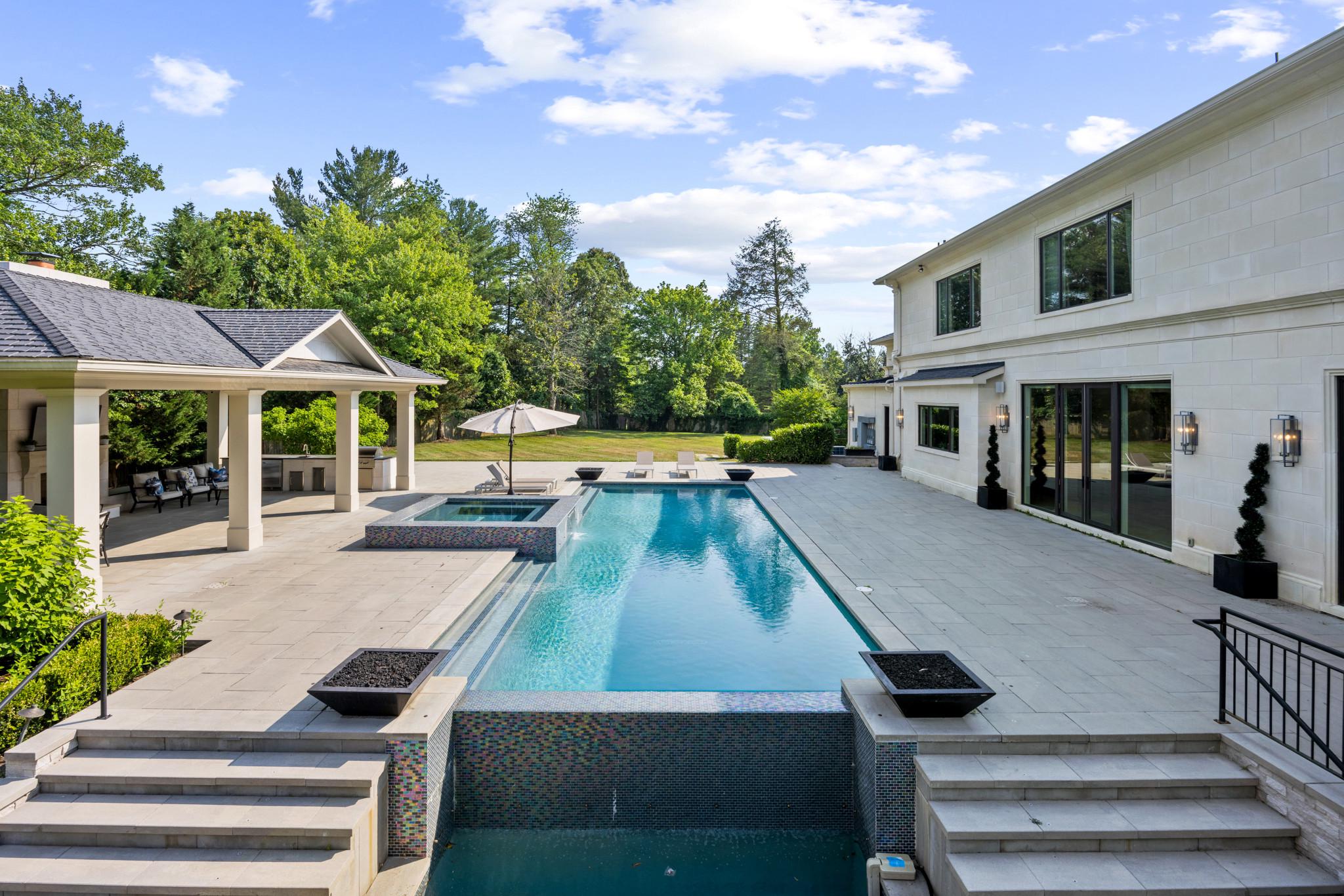  8880 Bradley Boulevard, Bethesda, MD, 20817 - 物件實景