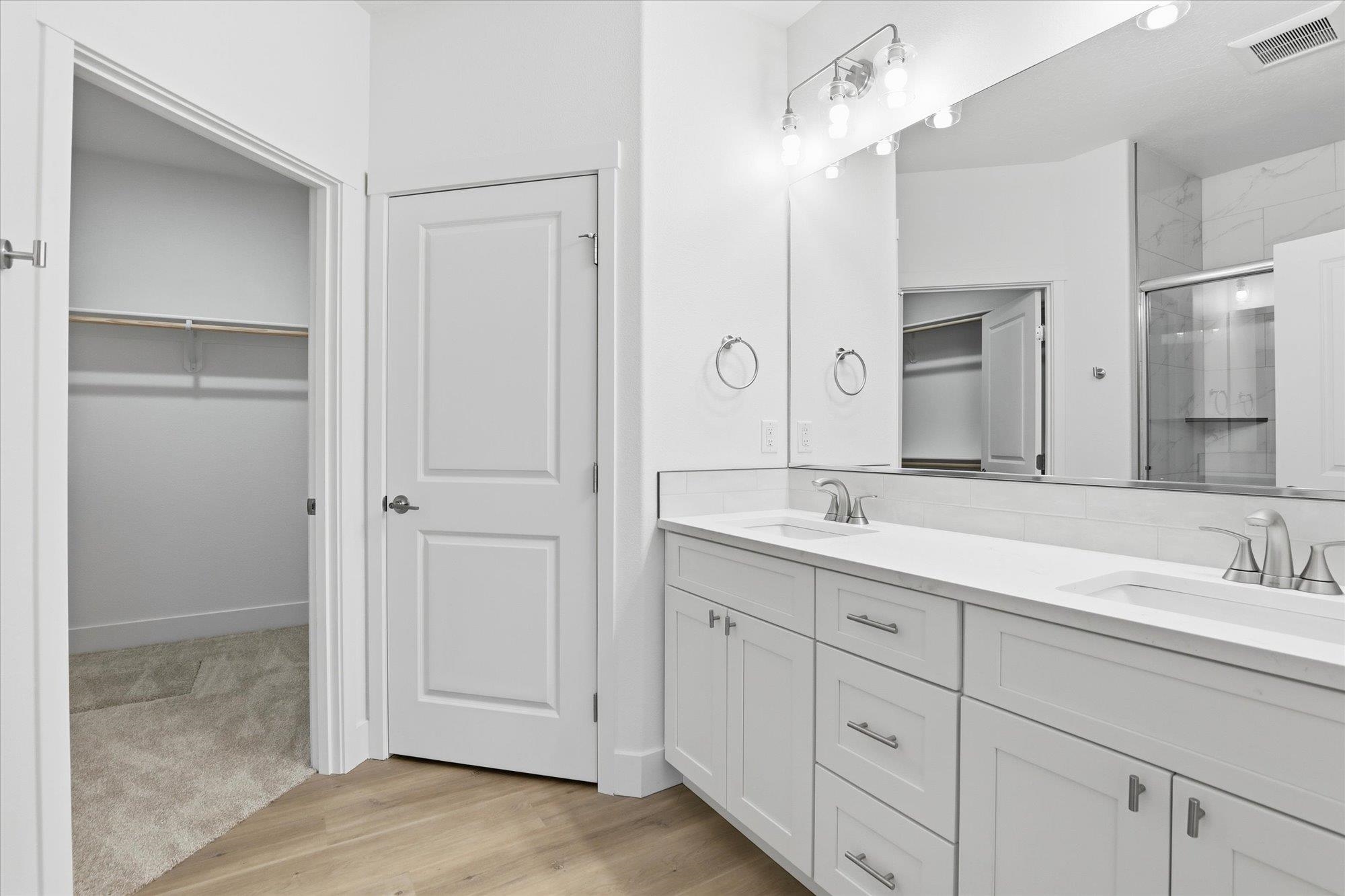 Deer Park, Washington, 99006, United States, 3 Bedrooms Bedrooms, ,2 BathroomsBathrooms,Residential,For Sale,1992798