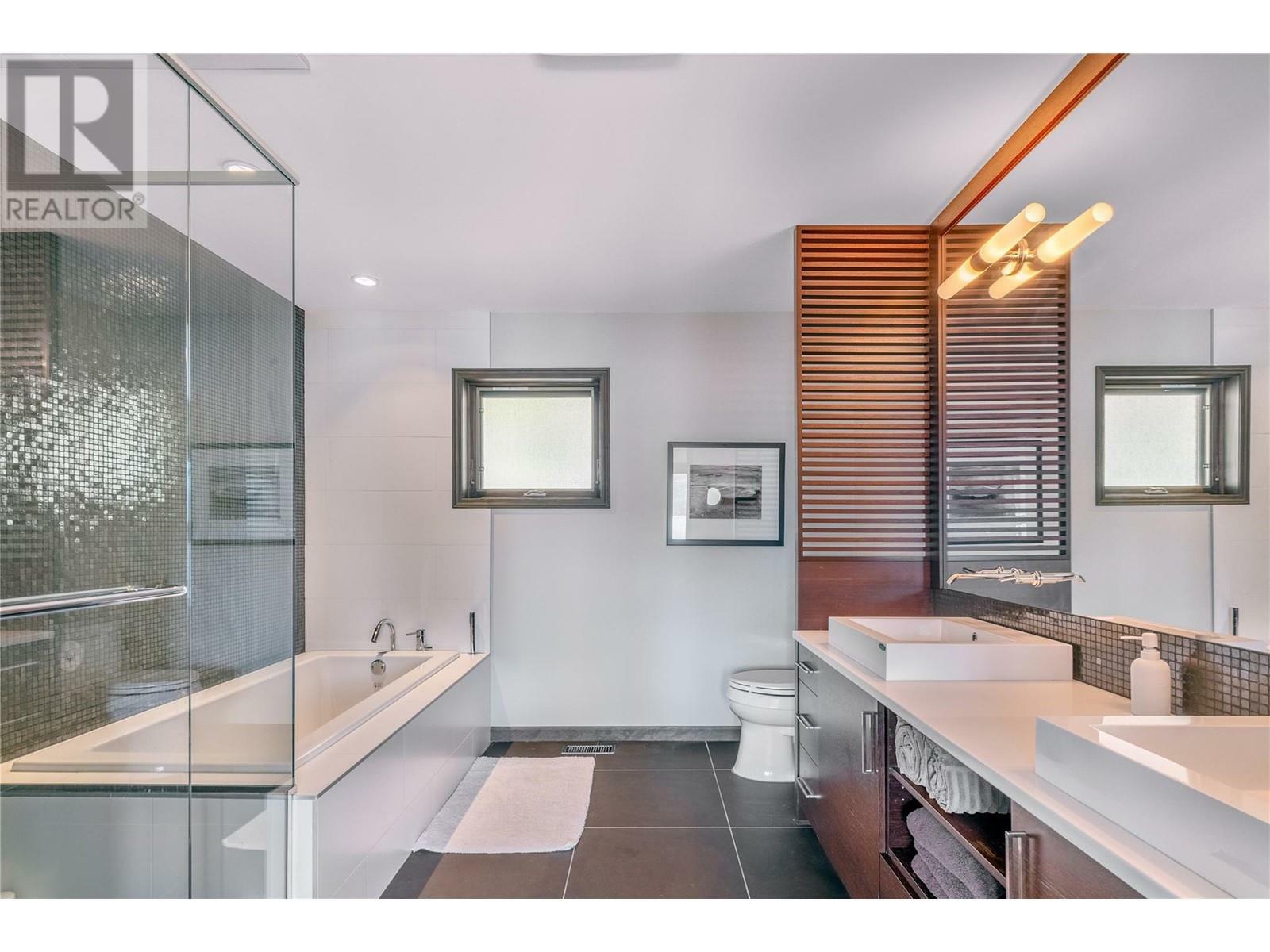 ANGLEMONT, British Columbia, V0E 1M8, CA, 5 Bedrooms Bedrooms, ,4 BathroomsBathrooms,Residential,For Sale,1838745