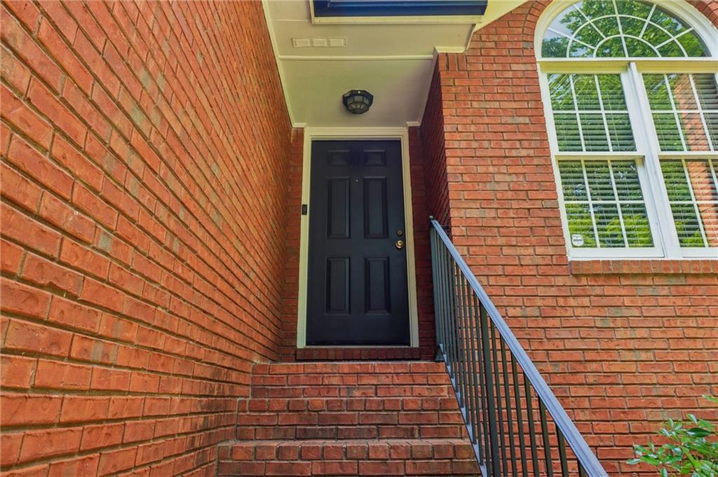 Flowery Branch, Georgia, 30542, United States, 4 Bedrooms Bedrooms, ,3 BathroomsBathrooms,Residential,For Sale,1923417
