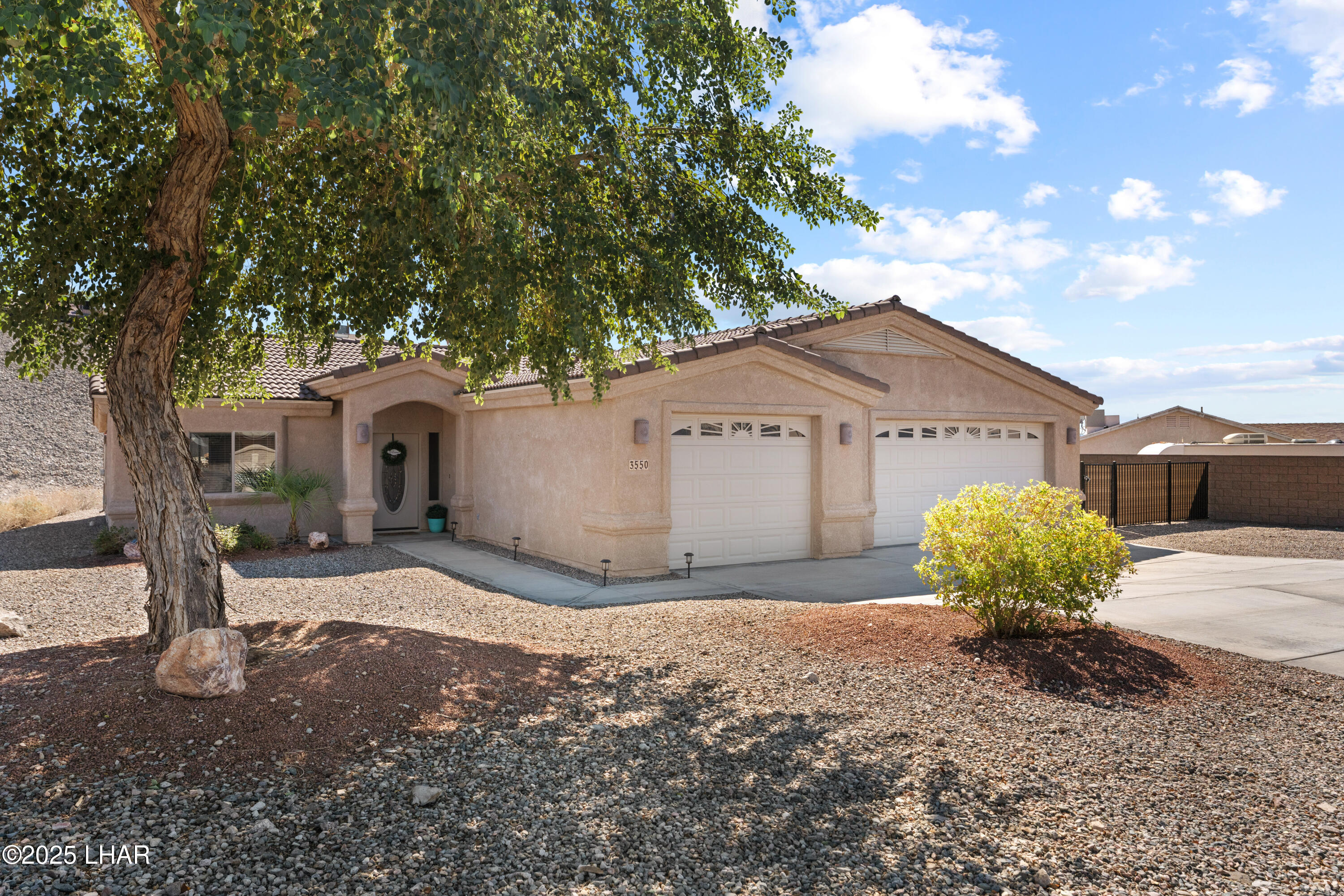 Lake Havasu City, Arizona, 86404, United States, 3 Bedrooms Bedrooms, ,1 BathroomBathrooms,Residential,For Sale,1967862