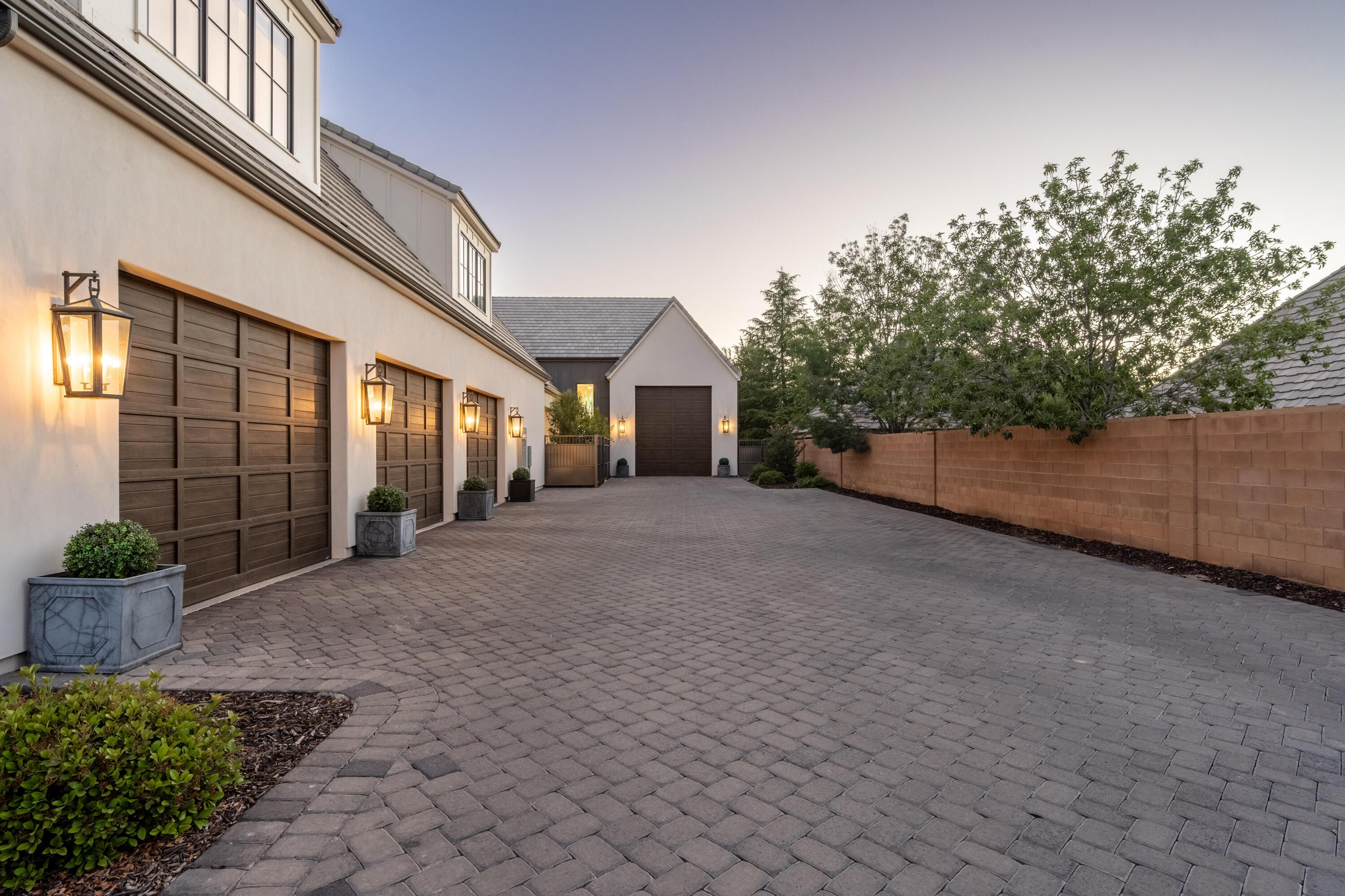 Washington, Utah, 84780, United States, 5 Bedrooms Bedrooms, ,6 BathroomsBathrooms,Residential,For Sale,1981729