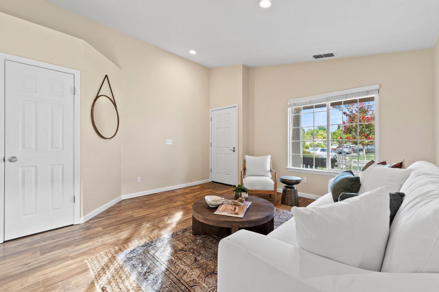 Rancho Cordova, California, 95670, United States, 3 Bedrooms Bedrooms, ,2 BathroomsBathrooms,Residential,For Sale,1900800