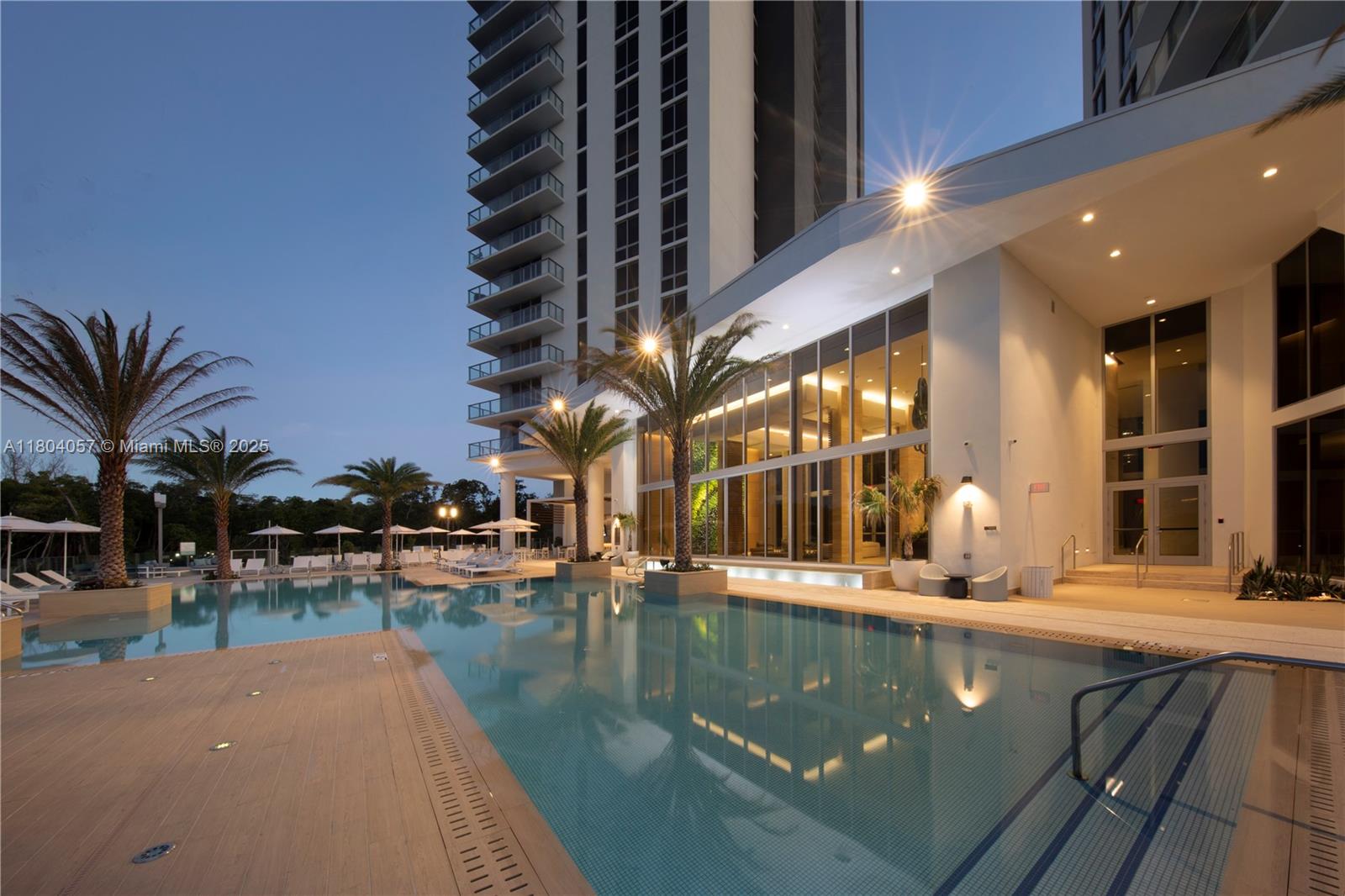 North Miami Beach, Florida, 33160, United States, 2 Bedrooms Bedrooms, ,2 BathroomsBathrooms,Residential,For Sale,1826638
