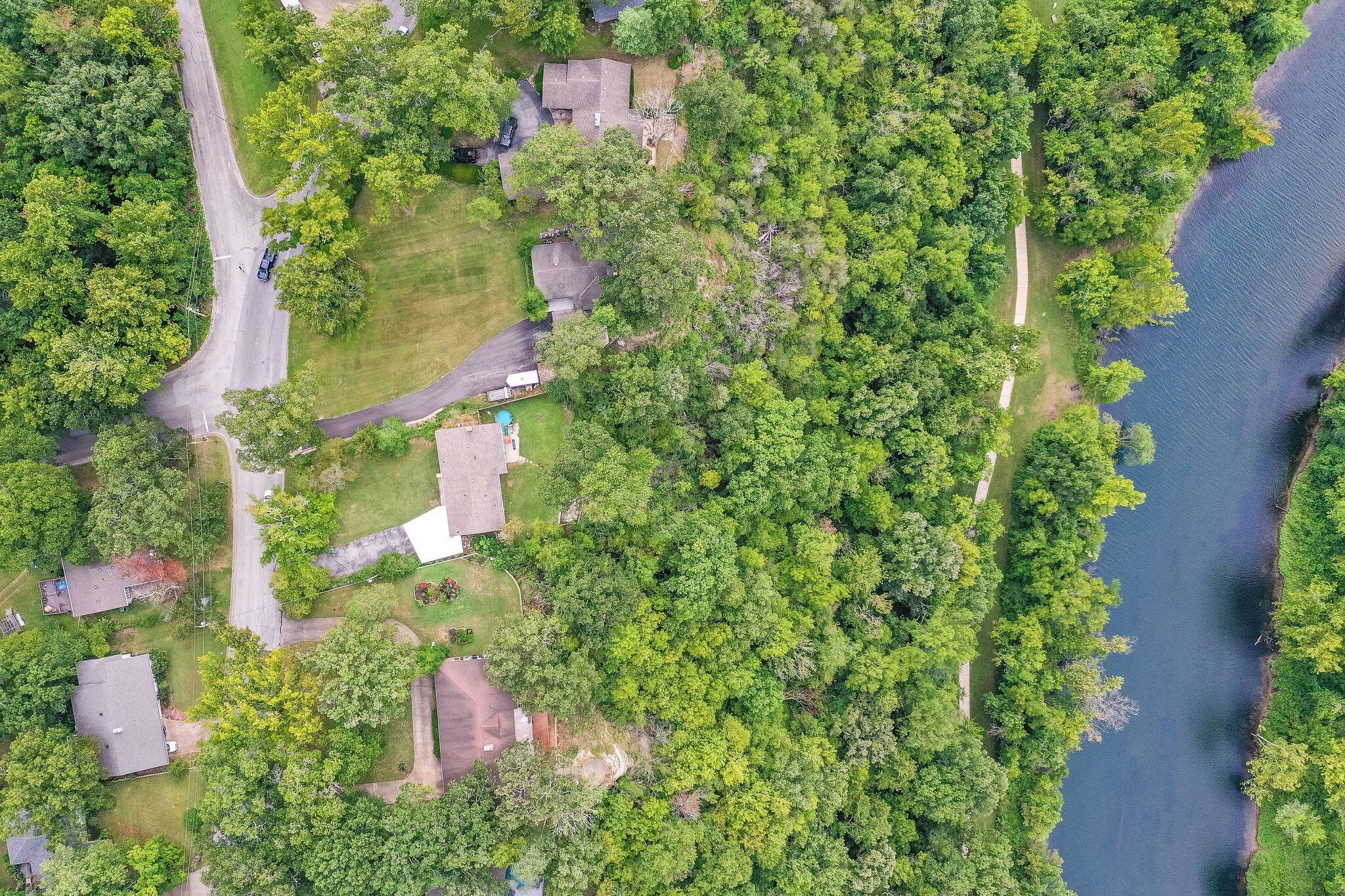 Branson, Missouri, 65616, United States, 3 Bedrooms Bedrooms, ,2 BathroomsBathrooms,Residential,For Sale,1976730