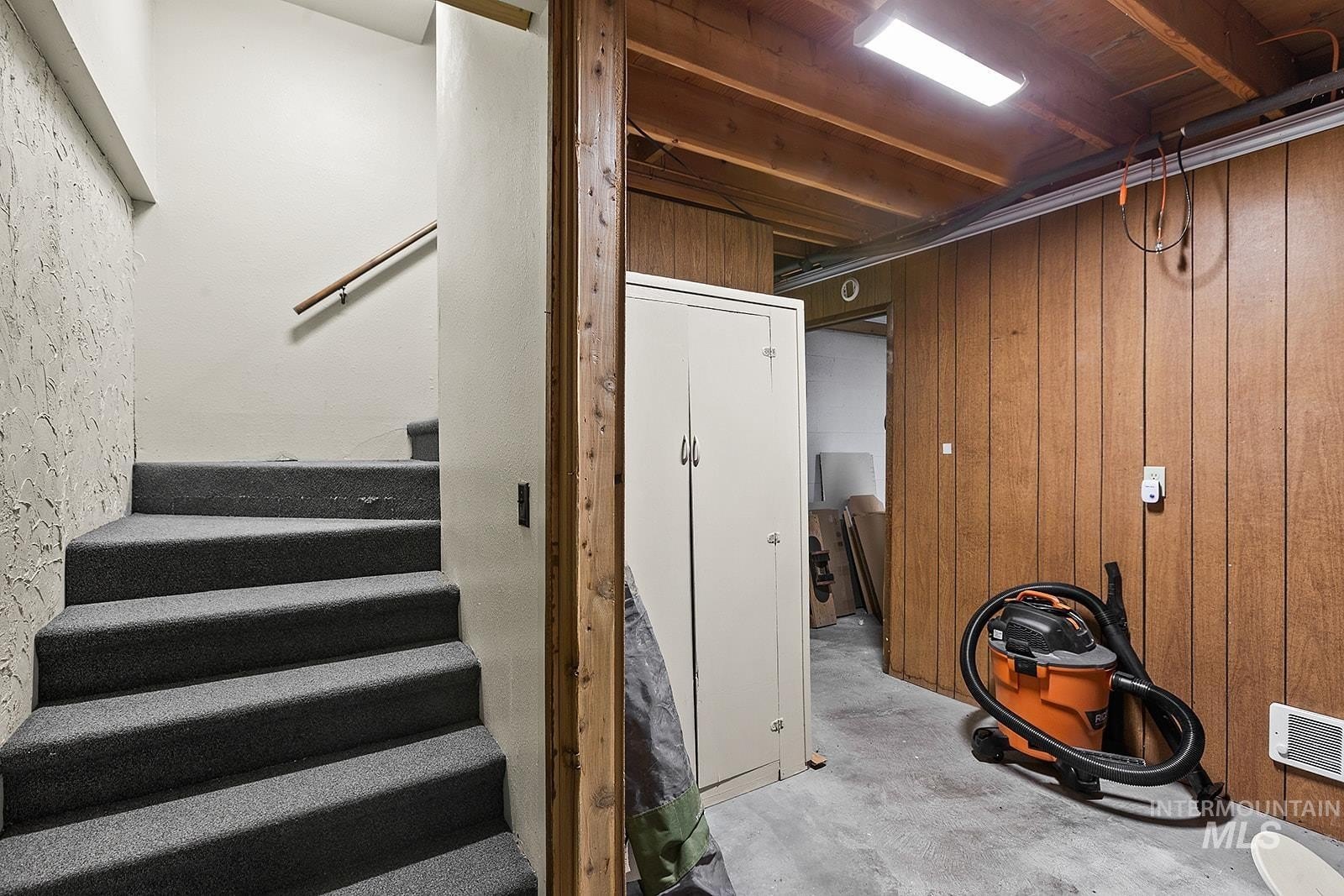 Winchester, Idaho, 83555, United States, 2 Bedrooms Bedrooms, ,2 BathroomsBathrooms,Residential,For Sale,1982672