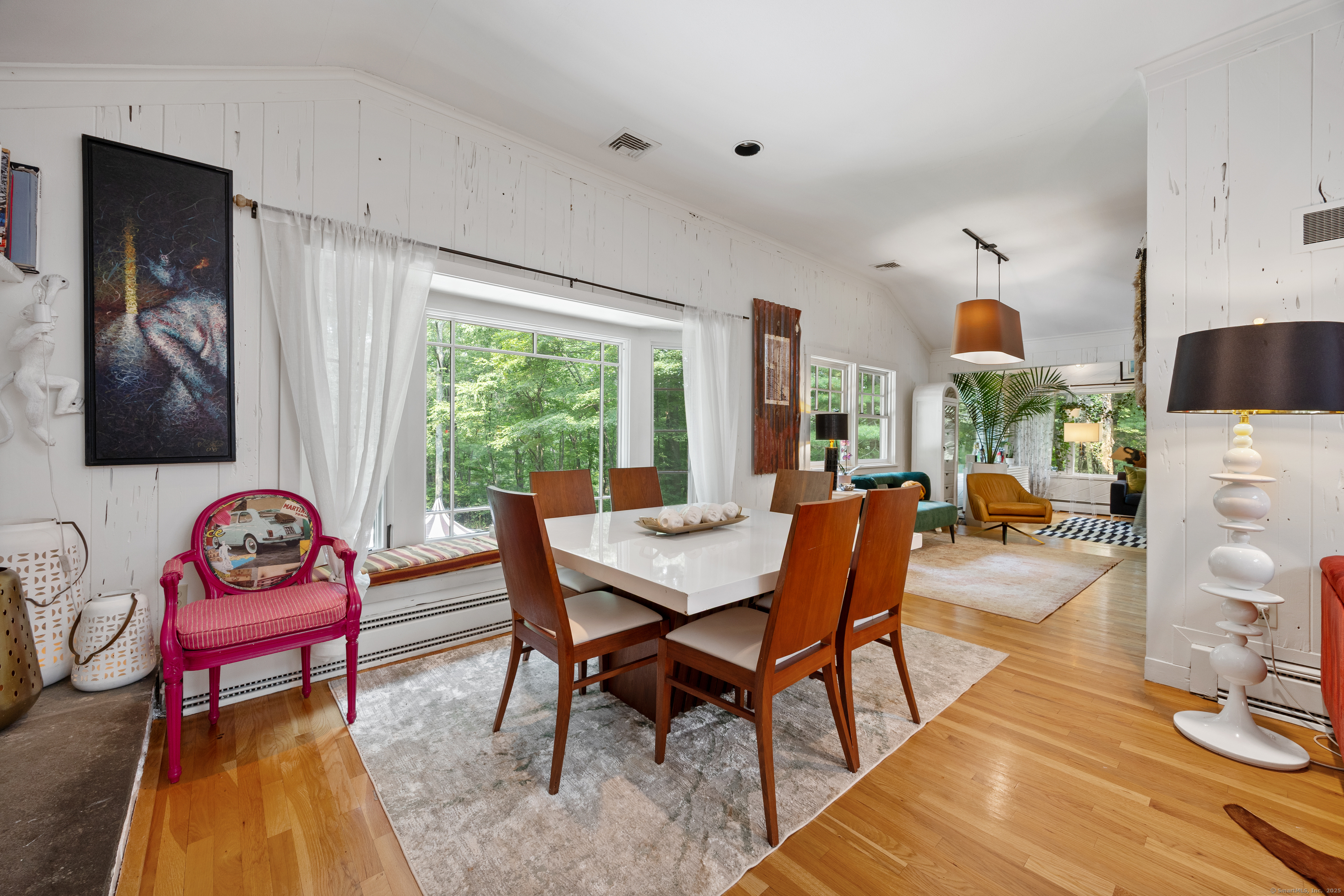 Woodbridge, Connecticut, 06525, United States, 3 Bedrooms Bedrooms, ,4 BathroomsBathrooms,Residential,For Sale,1912137