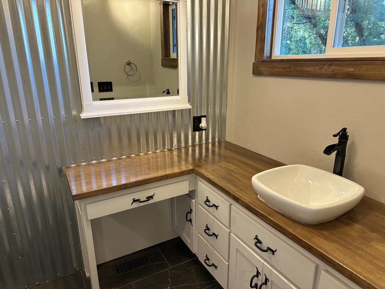 El Dorado, California, 95623, United States, 3 Bedrooms Bedrooms, ,2 BathroomsBathrooms,Residential,For Sale,1888734