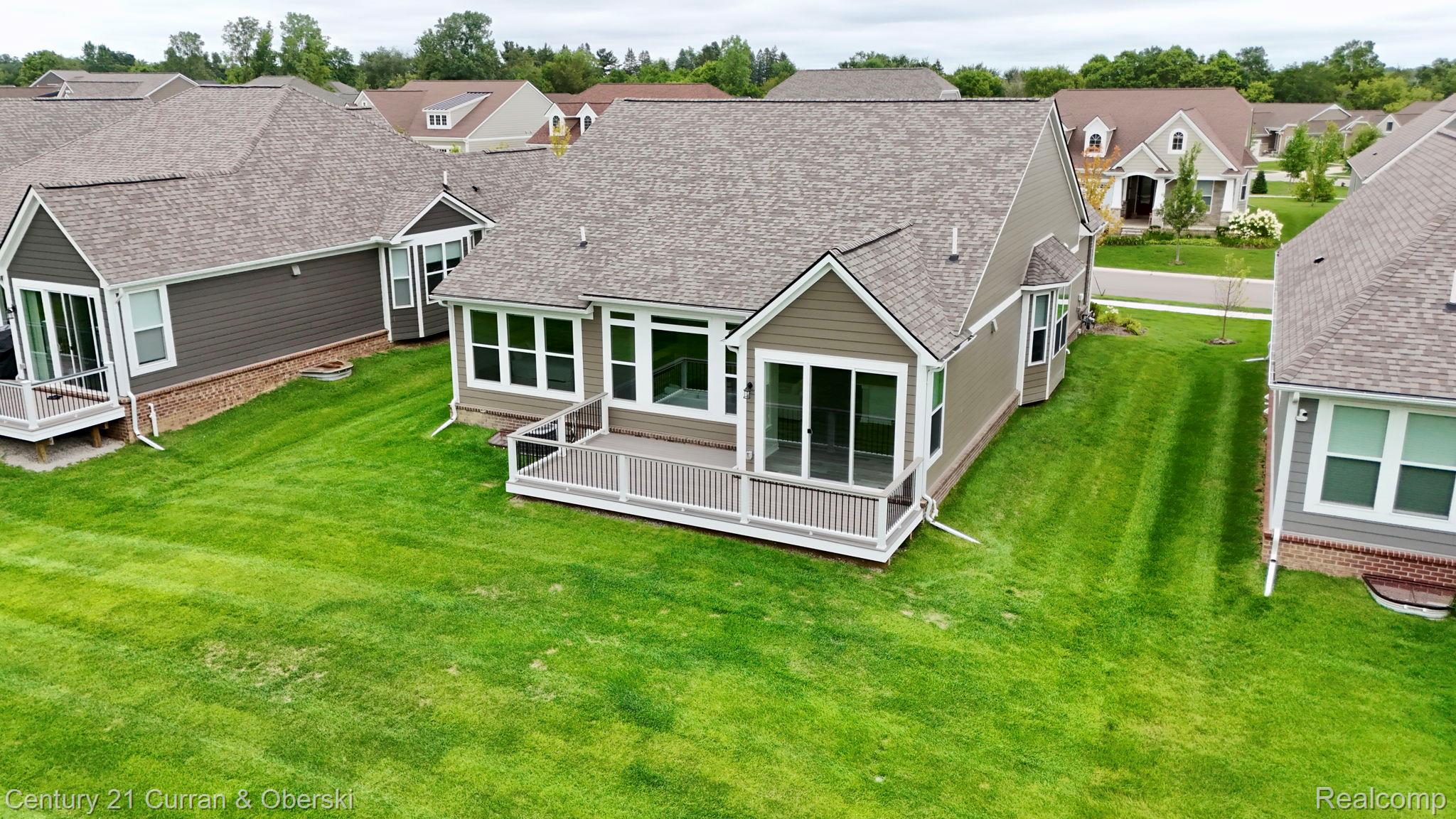 Northville, Michigan, 48168, United States, 2 Bedrooms Bedrooms, ,2 BathroomsBathrooms,Residential,For Sale,1983973