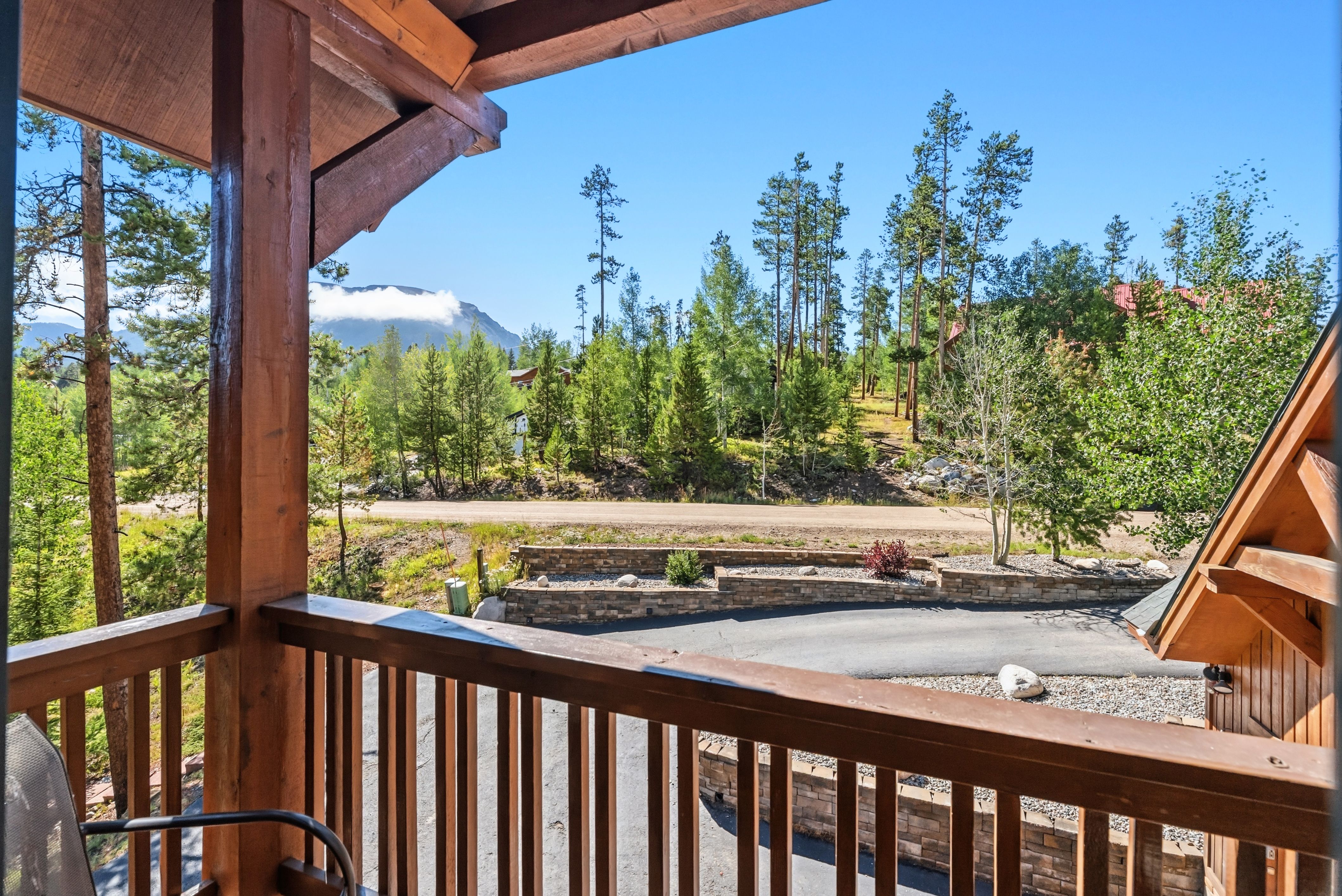  One-of-a-Kind Mountain Retreat - 物件實景