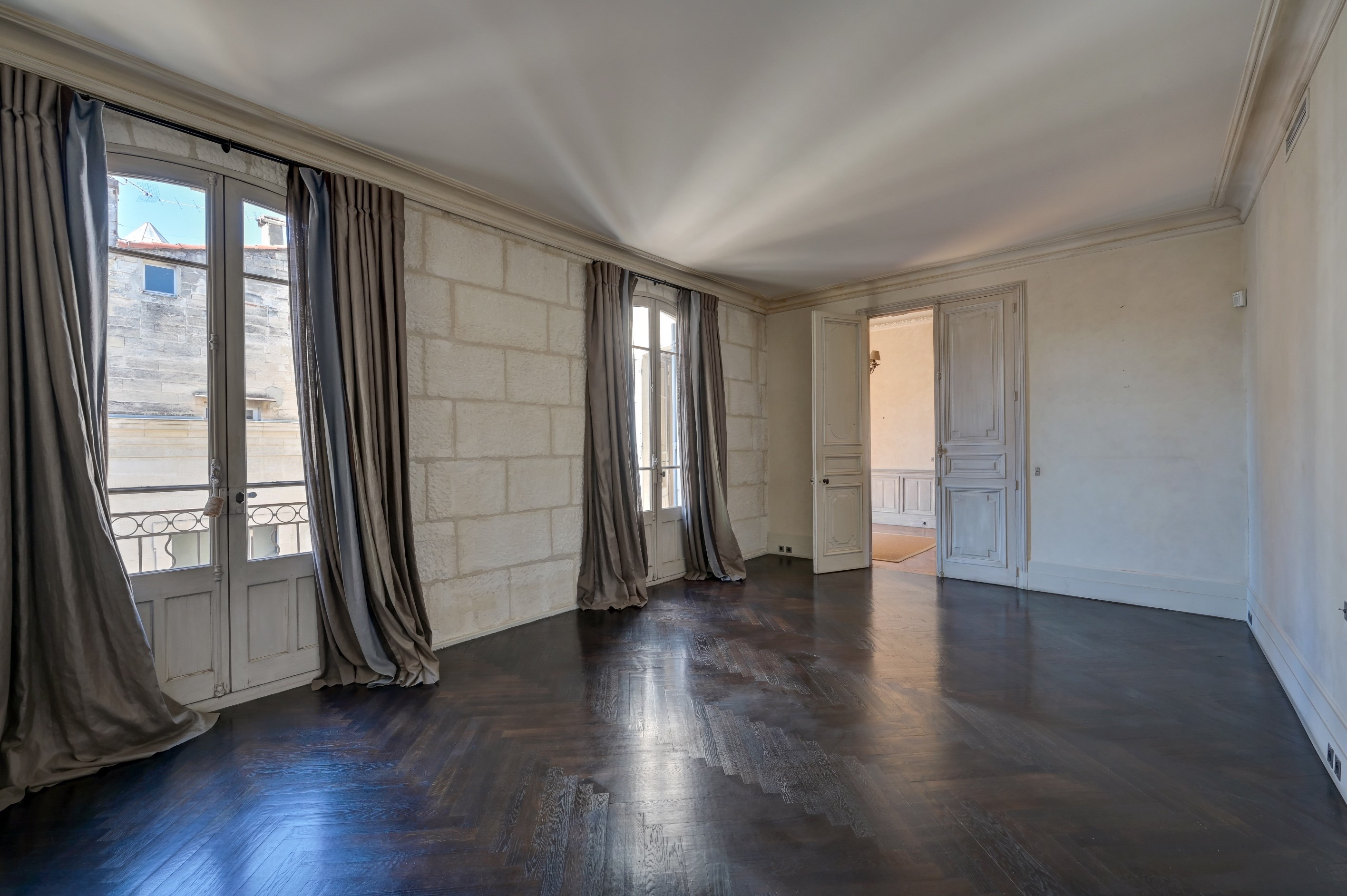  Exceptional 19th-century private mansion with interior courtyard, in the heart … - 物件實景