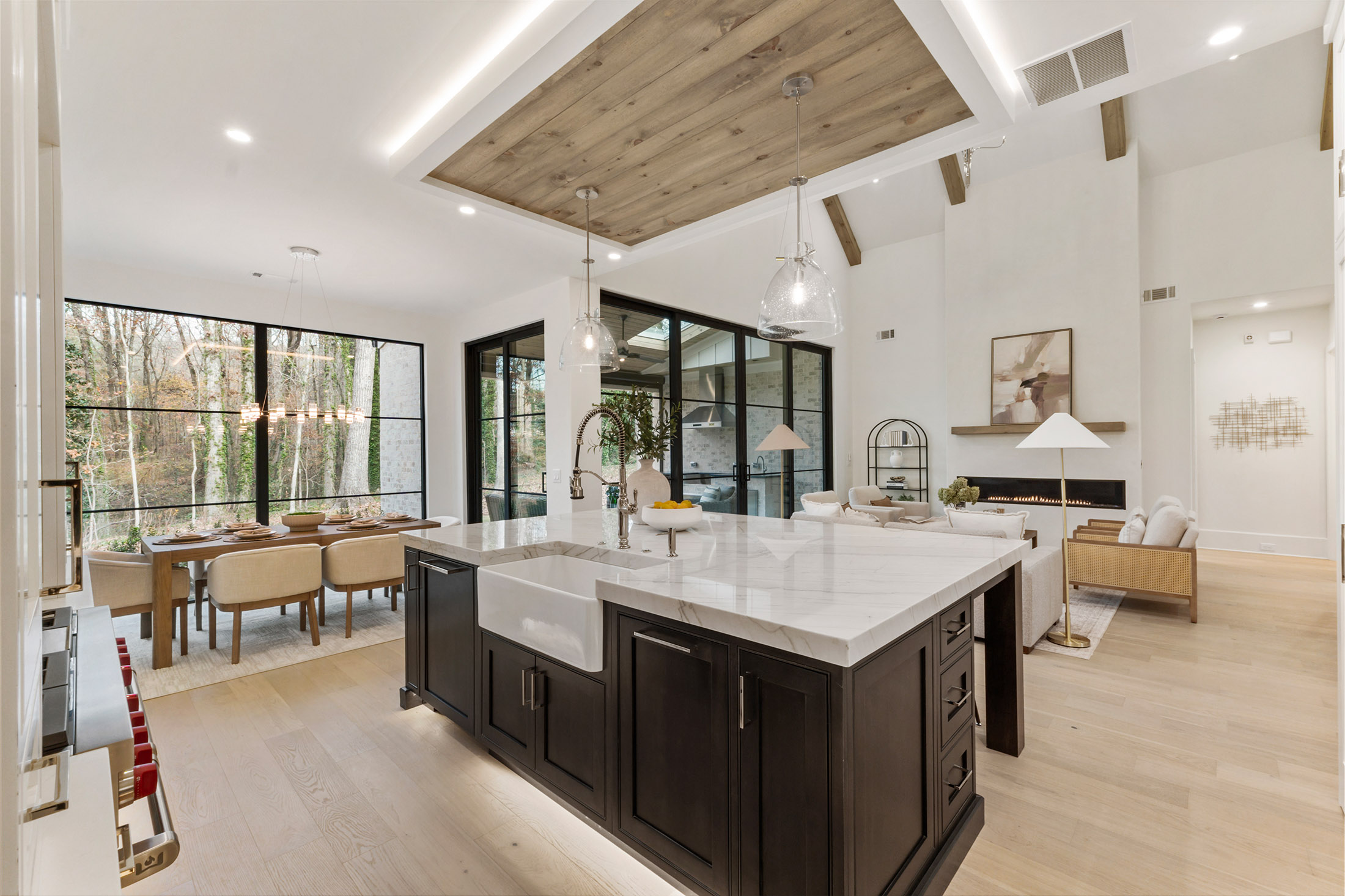  The Epitome of Alpharetta Luxury: Transitional Masterpiece in Garden District - 物件實景