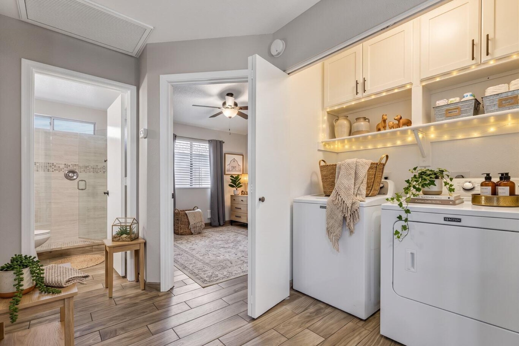  4327 E Siesta Lane¦Phoenix, AZ - 物件實景