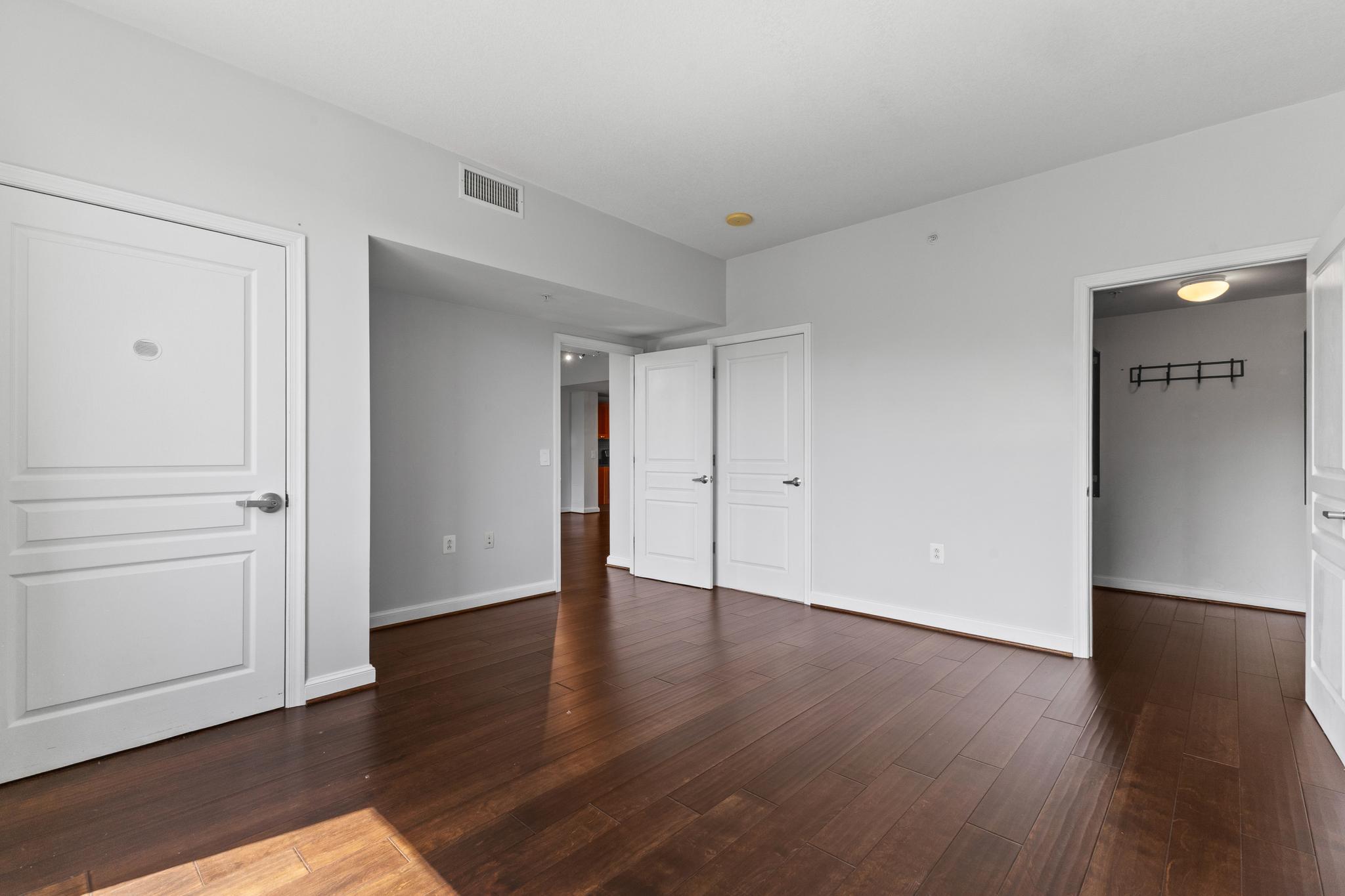  2451 Midtown Avenue, Alexandria, VA, 22303 - 物件實景