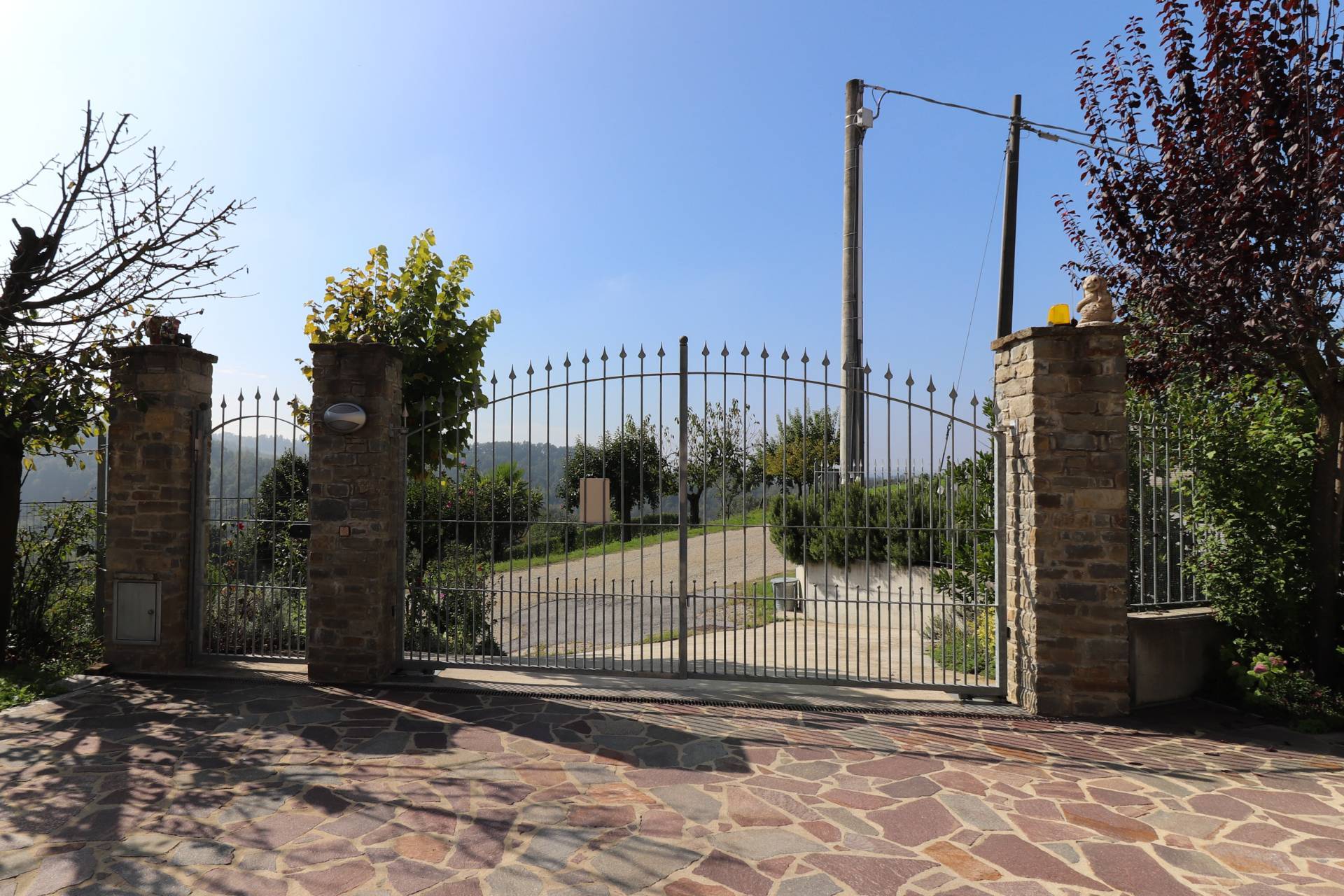 Localit? riviera, Monforte d'Alba, Cuneo, 12065, IT, 3 Bedrooms Bedrooms, ,3 BathroomsBathrooms,Residential,For Sale,Localit? riviera,1639521