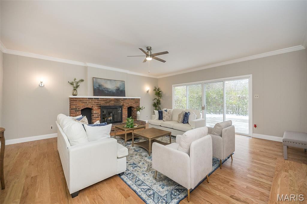 Ellisville, Missouri, 63011, United States, 4 Bedrooms Bedrooms, ,3 BathroomsBathrooms,Residential,For Sale,2002113