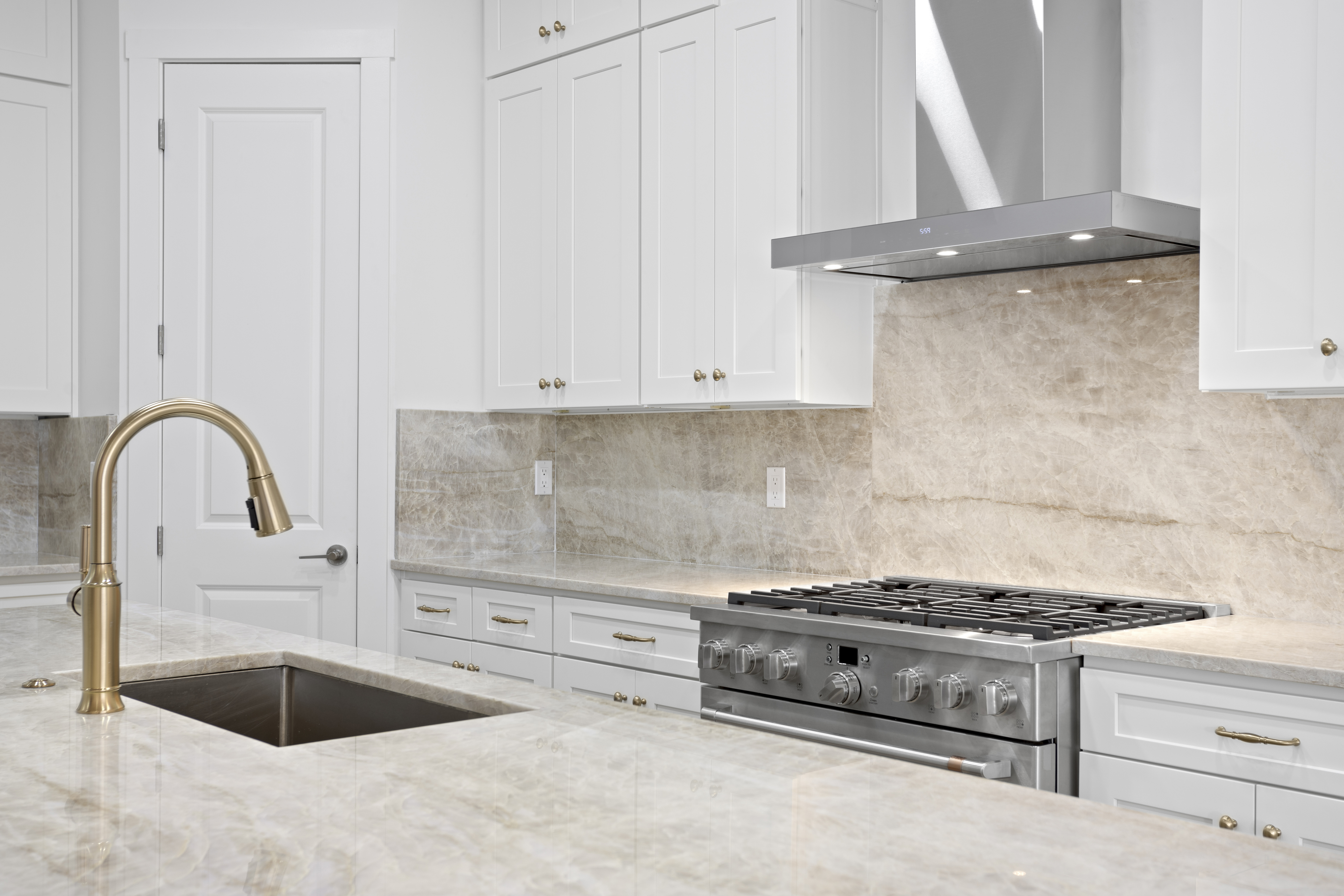 Tampa, Florida, 33611, United States, 4 Bedrooms Bedrooms, ,3 BathroomsBathrooms,Residential,For Sale,1977449