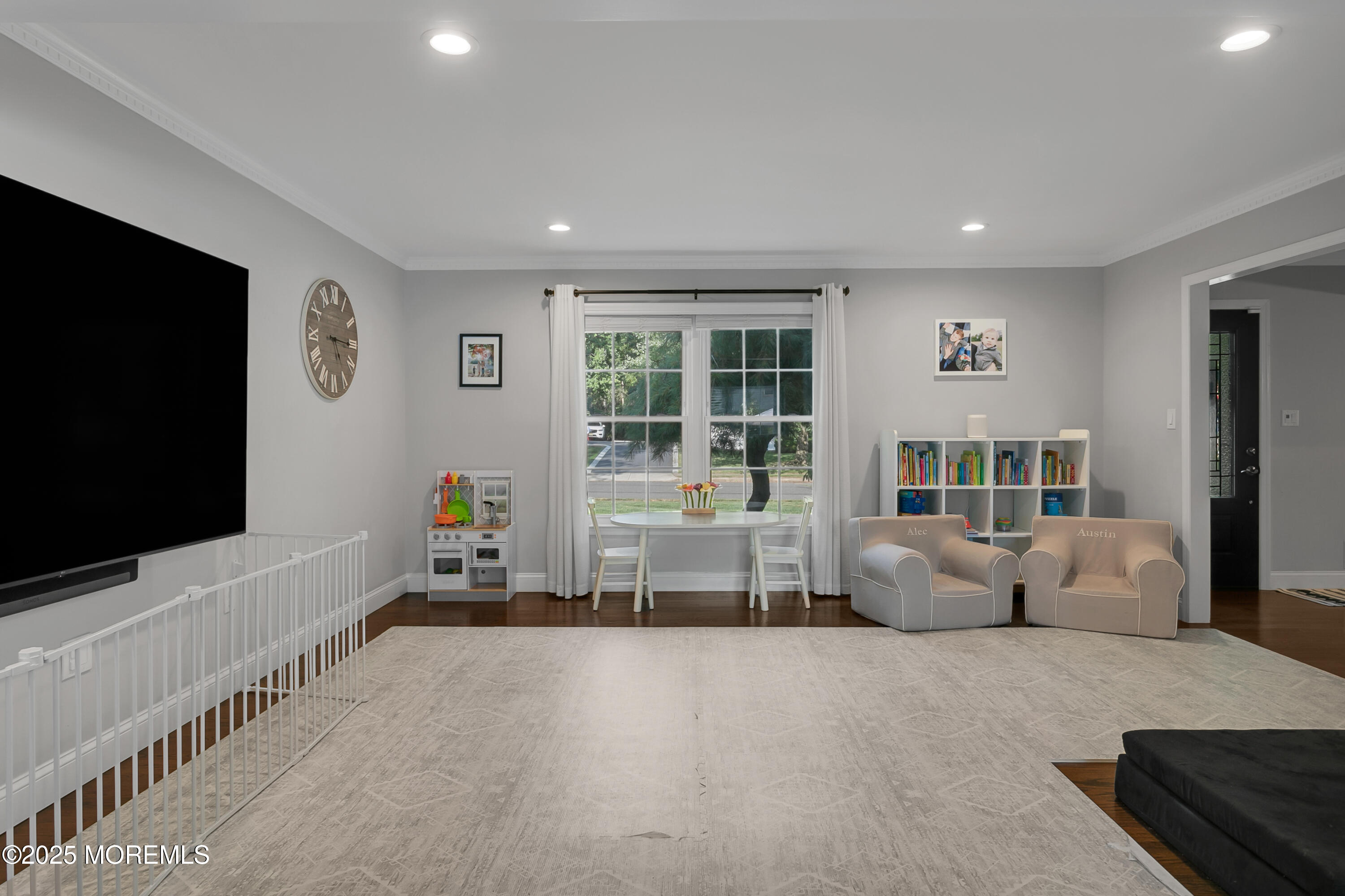 Middletown, New Jersey, 07748, United States, 4 Bedrooms Bedrooms, ,3 BathroomsBathrooms,Residential,For Sale,1908031