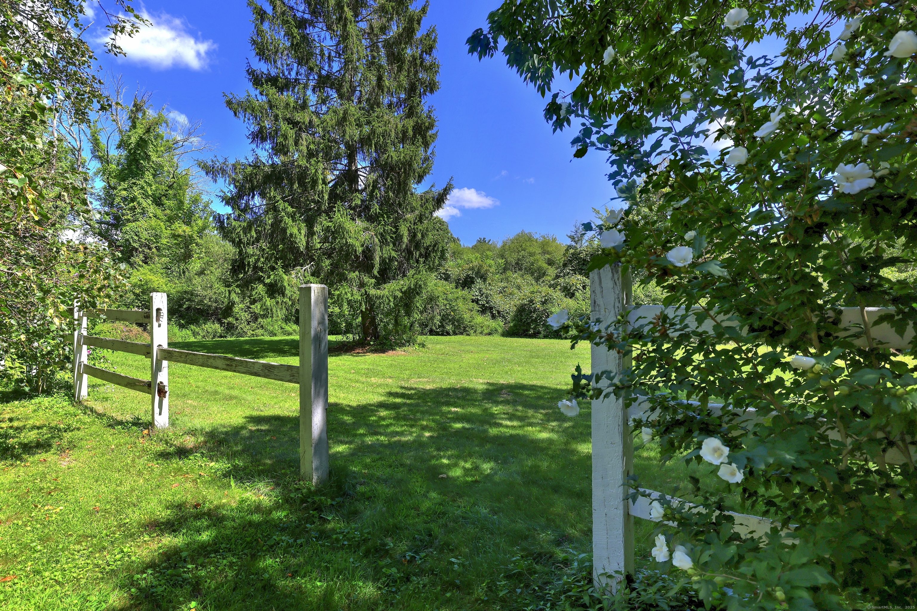 Torrington, Connecticut, 06790, United States, 3 Bedrooms Bedrooms, ,2 BathroomsBathrooms,Residential,For Sale,1927244