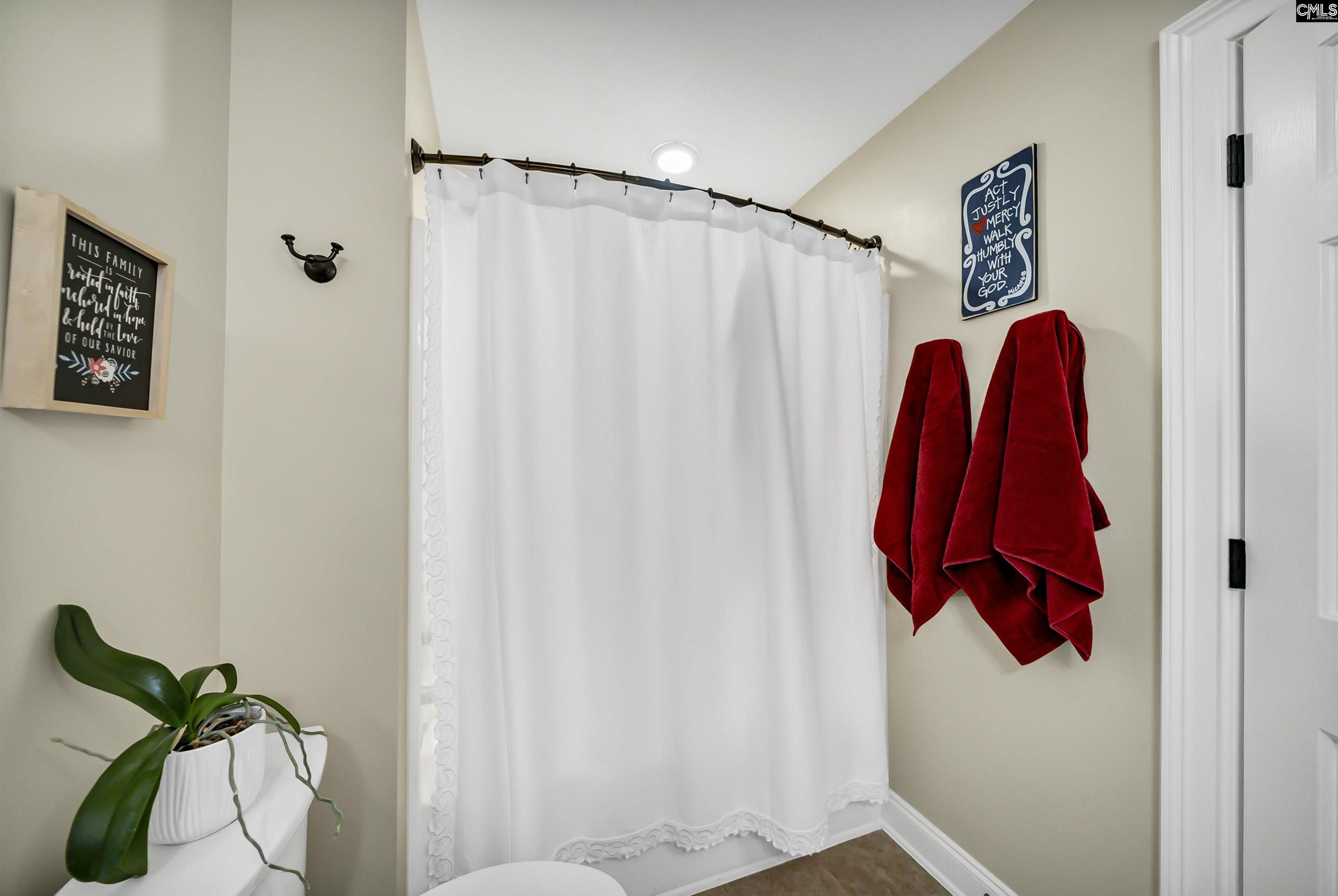 Chapin, South Carolina, 29036, United States, 4 Bedrooms Bedrooms, ,3 BathroomsBathrooms,Residential,For Sale,1989454