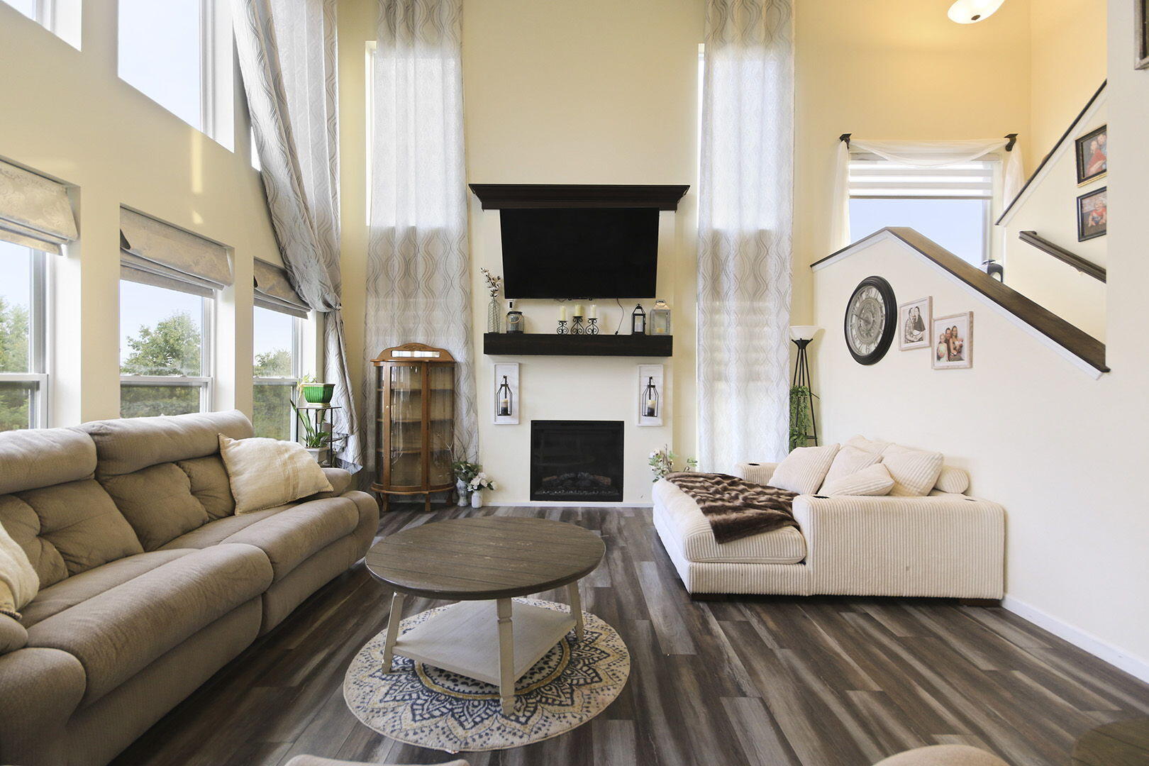 ASHLAND, Missouri, 65010, United States, 4 Bedrooms Bedrooms, ,3 BathroomsBathrooms,Residential,For Sale,1981891