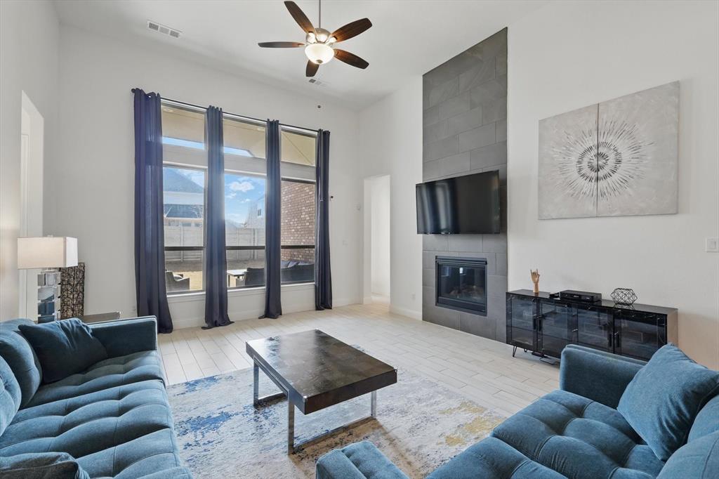 Argyle, Texas, 76226, United States, 4 Bedrooms Bedrooms, ,4 BathroomsBathrooms,Residential,For Sale,1976109