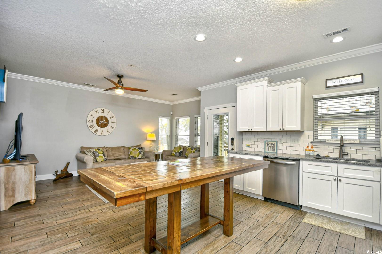 Myrtle Beach, South Carolina, 29575, United States, 7 Bedrooms Bedrooms, ,3 BathroomsBathrooms,Residential,For Sale,1976910