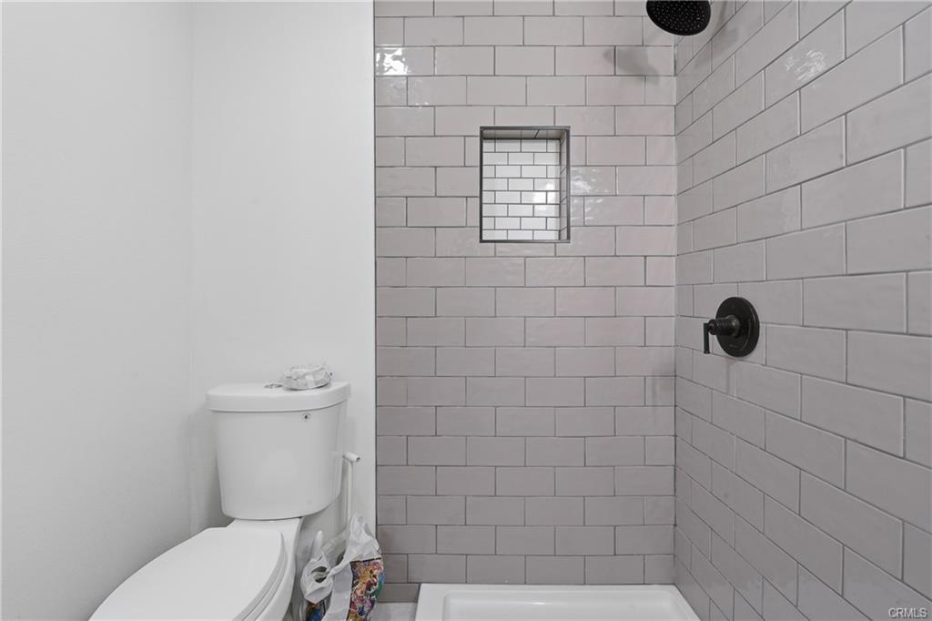 Huntington Park, California, 90255, United States, 3 Bedrooms Bedrooms, ,2 BathroomsBathrooms,Residential,For Sale,2006078