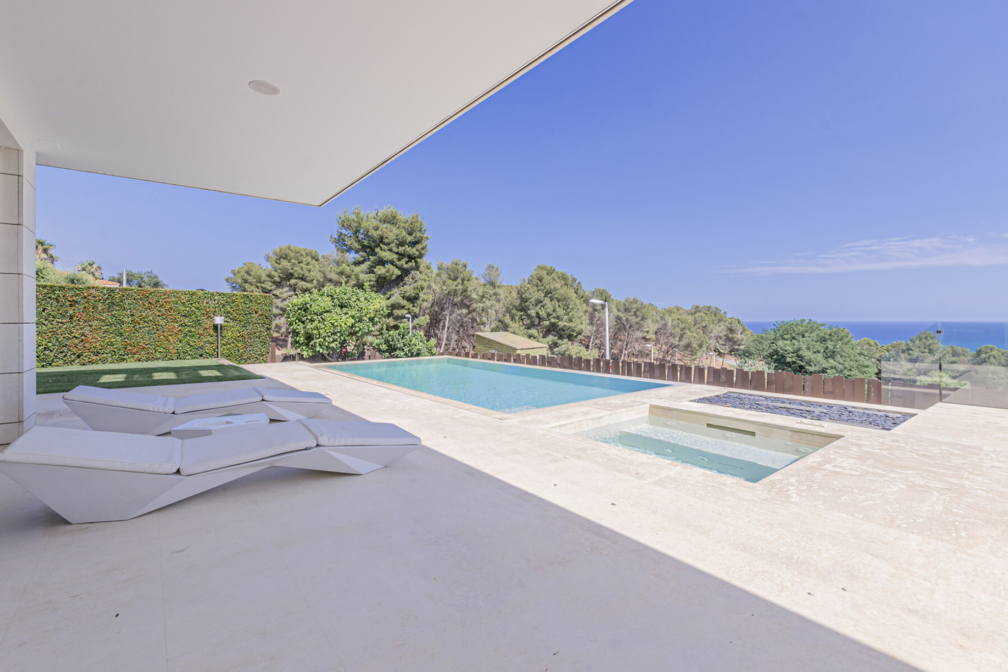 Modern villa with extraordinary ocean, golf and city views - 物件實景
