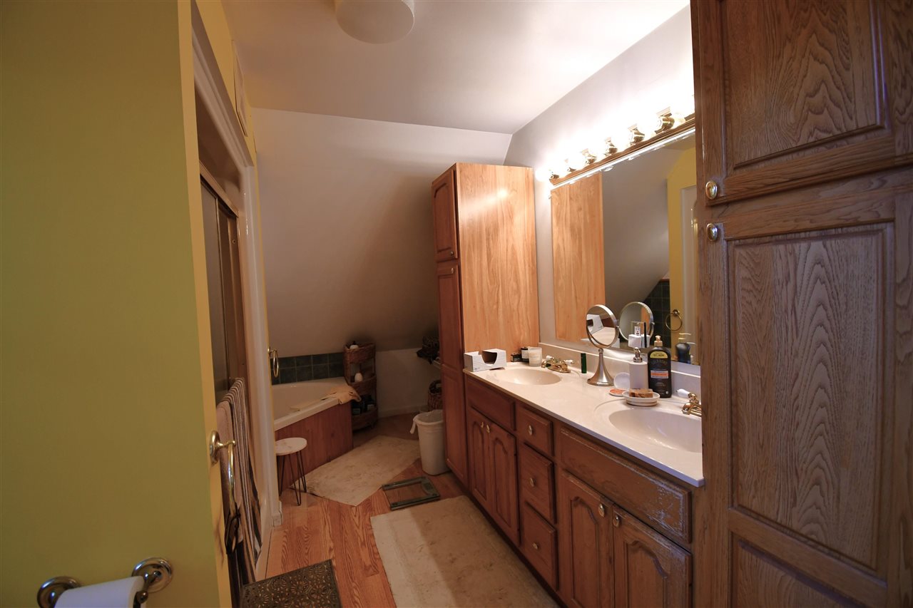 Charlevoix, Michigan, 49720, United States, 4 Bedrooms Bedrooms, ,3 BathroomsBathrooms,Residential,For Sale,1995893