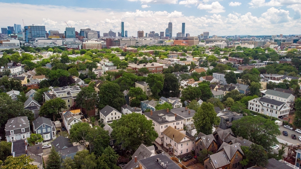 Cambridge, Massachusetts, 02139, United States, 22 Bedrooms Bedrooms, ,9 BathroomsBathrooms,Residential,For Sale,1903632