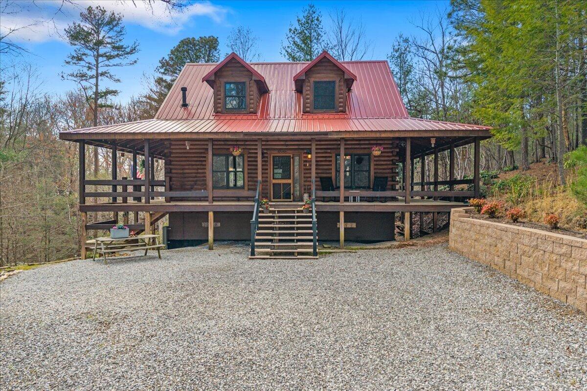 Tellico Plains, Tennessee, 37385, United States, 3 Bedrooms Bedrooms, ,3 BathroomsBathrooms,Residential,For Sale,2034978