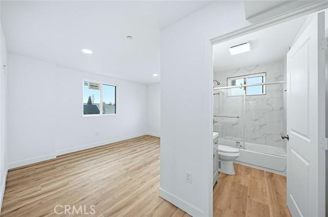 Los Angeles, California, 90011, United States, ,Residential,For Sale,1987008