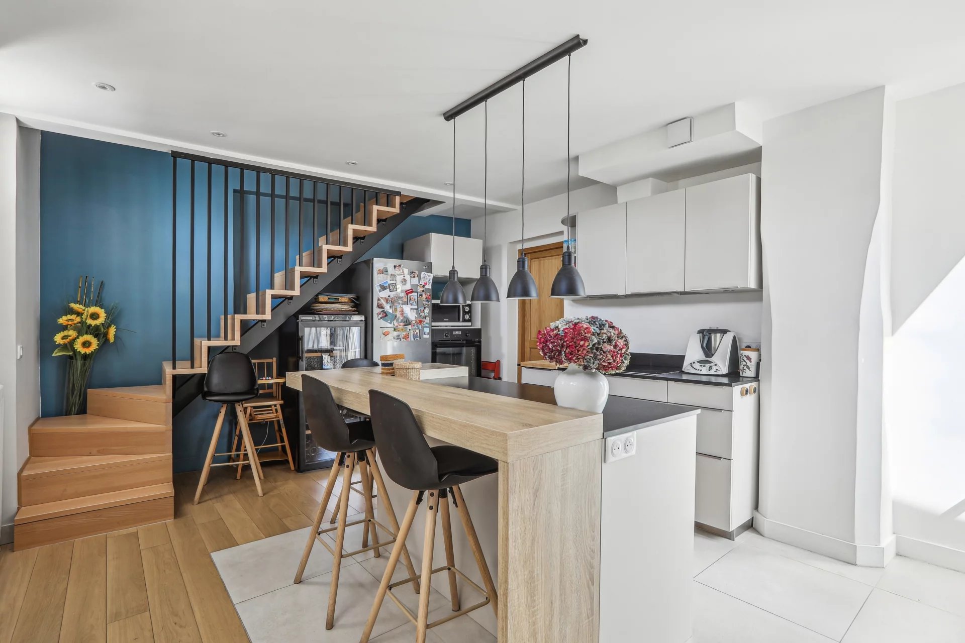 Paris 6th, Île-de-France, 75006, FR, 3 Bedrooms Bedrooms, ,3 BathroomsBathrooms,Residential,For Sale,1828205