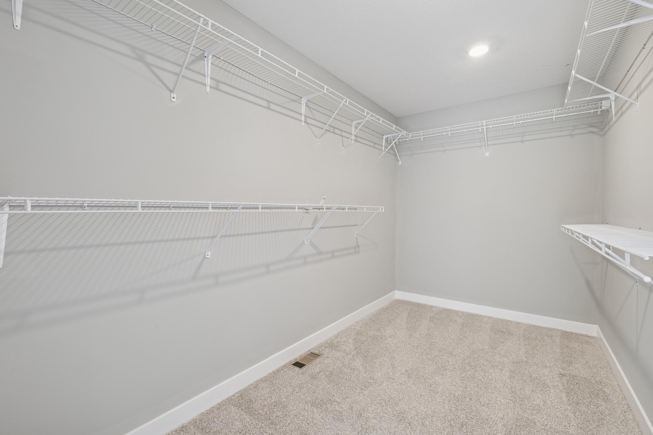 Champlin, Minnesota, 55316, United States, 5 Bedrooms Bedrooms, ,2 BathroomsBathrooms,Residential,For Sale,1991646