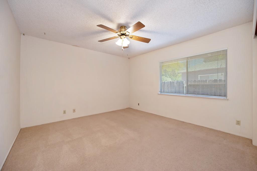 Roseville, California, 95678, United States, 3 Bedrooms Bedrooms, ,2 BathroomsBathrooms,Residential,For Sale,1940546