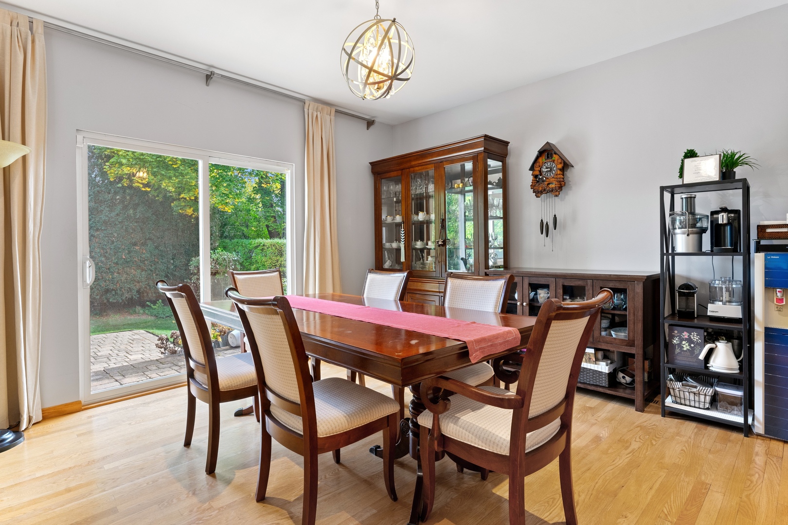 Northbrook, Illinois, 60062, United States, 5 Bedrooms Bedrooms, ,5 BathroomsBathrooms,Residential,For Sale,1987752