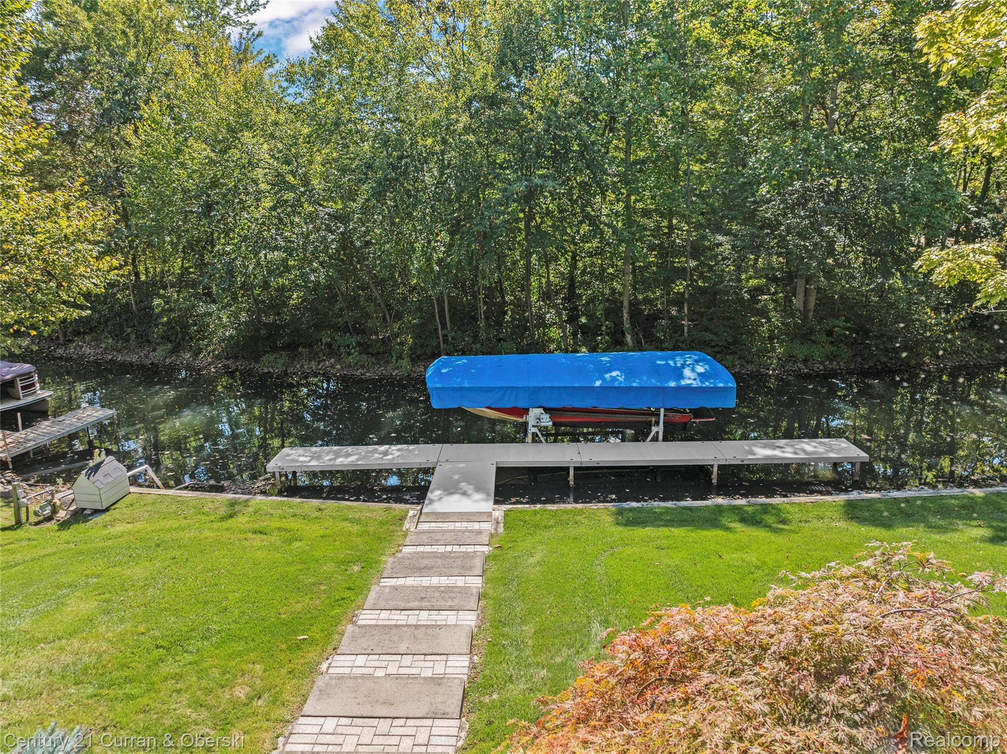 Commerce Charter Township, Michigan, 48382, United States, 4 Bedrooms Bedrooms, ,5 BathroomsBathrooms,Residential,For Sale,1974674