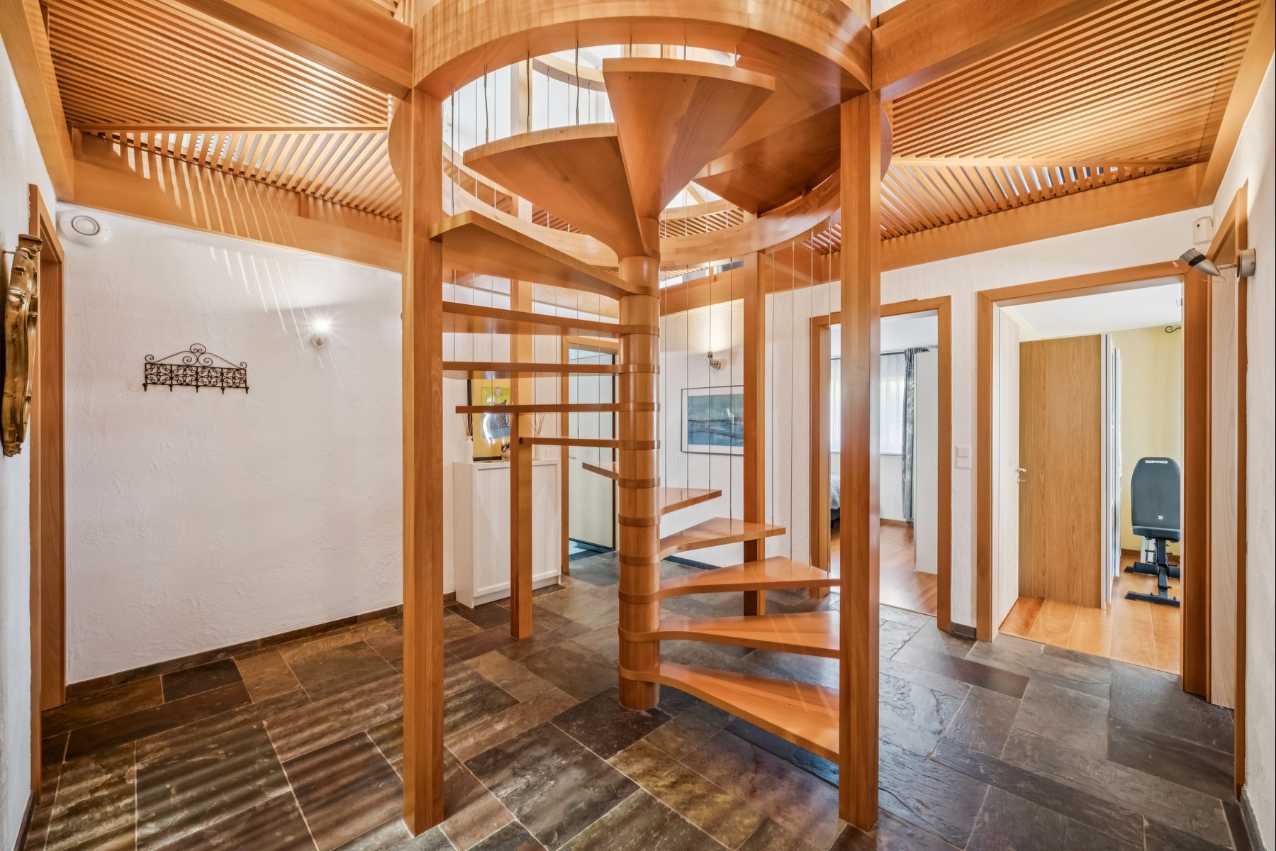  Contemporary architect-designed villa with spectacular spaces, at the foot of Le - 物件實景