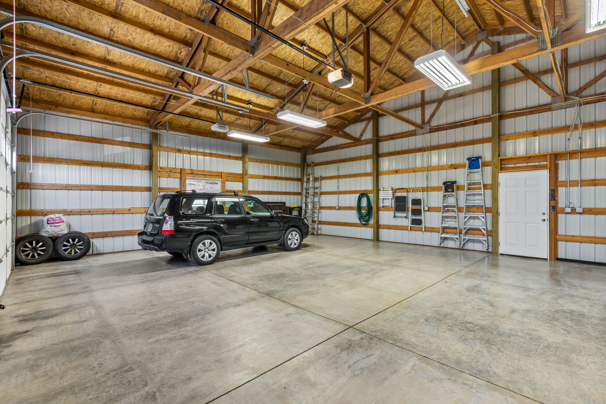 Prineville, Oregon, 97754, United States, 3 Bedrooms Bedrooms, ,2 BathroomsBathrooms,Residential,For Sale,1941697