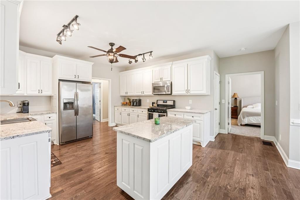 Cumming, Georgia, 30028, United States, 4 Bedrooms Bedrooms, ,3 BathroomsBathrooms,Residential,For Sale,2028381