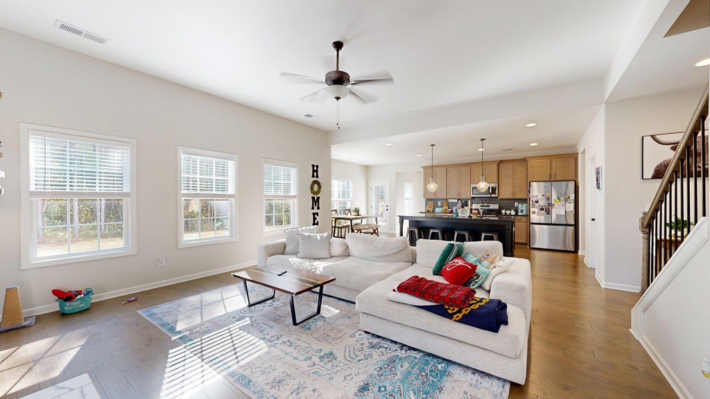 Cataula, Georgia, 31804, United States, 5 Bedrooms Bedrooms, ,5 BathroomsBathrooms,Residential,For Sale,1996944