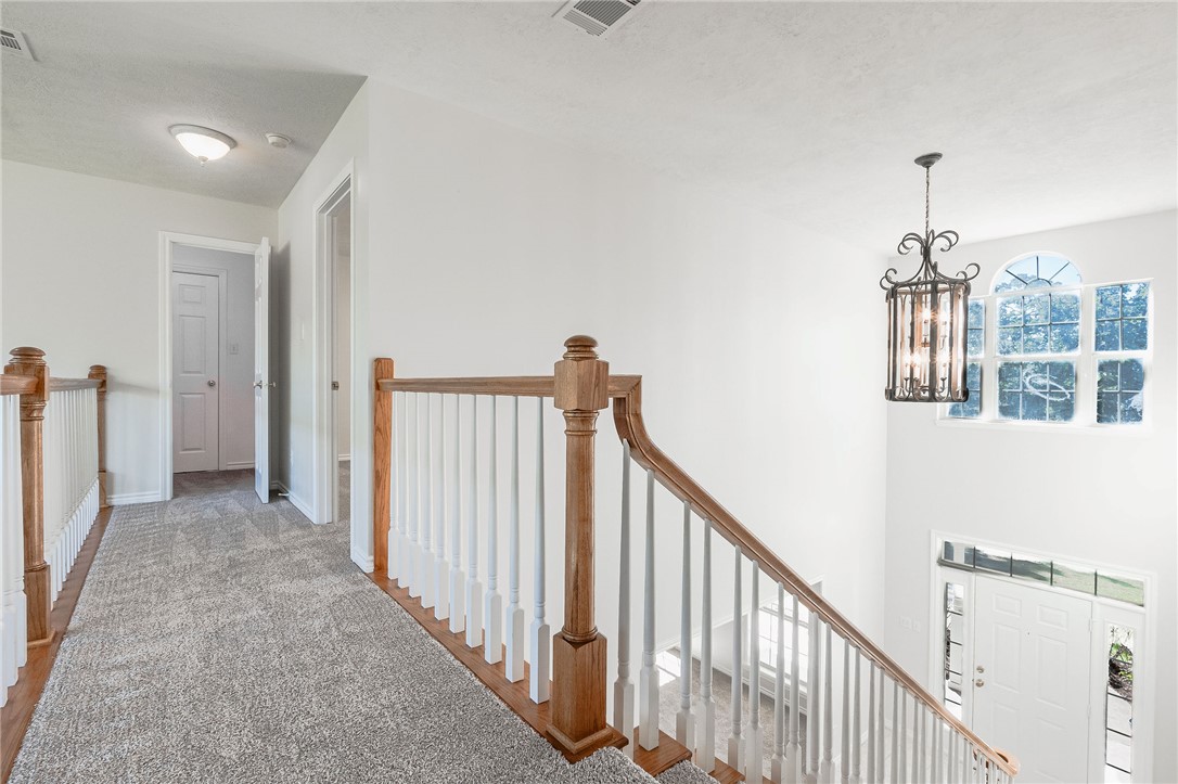 Bryan, Texas, 77808, United States, 3 Bedrooms Bedrooms, ,3 BathroomsBathrooms,Residential,For Sale,1989351