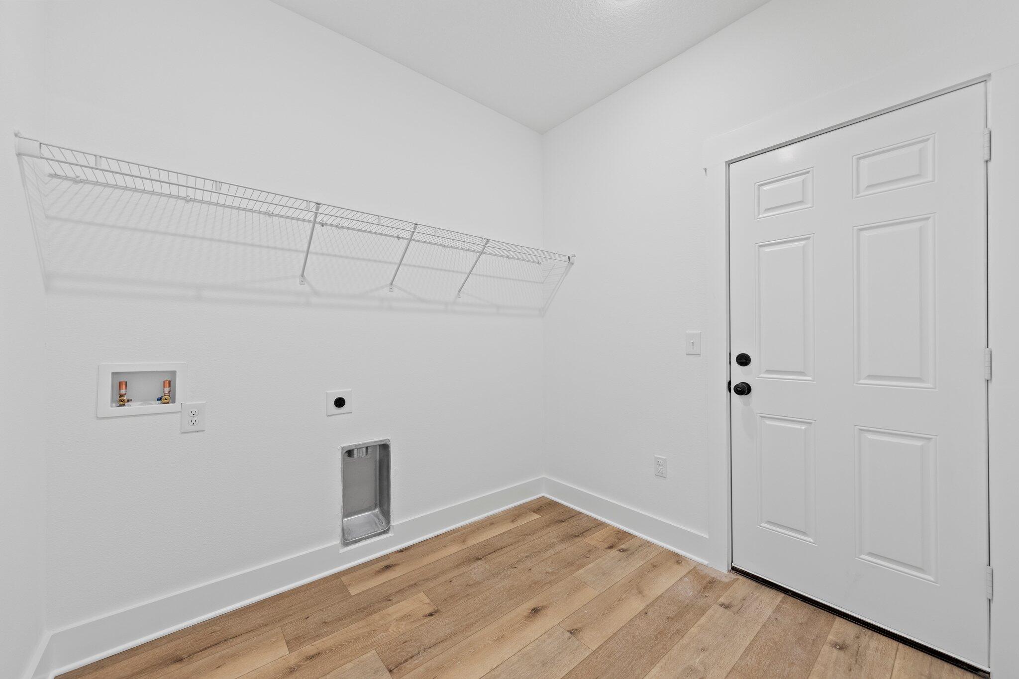 Niceville, Florida, 32578, United States, 4 Bedrooms Bedrooms, ,2 BathroomsBathrooms,Residential,For Sale,1992868