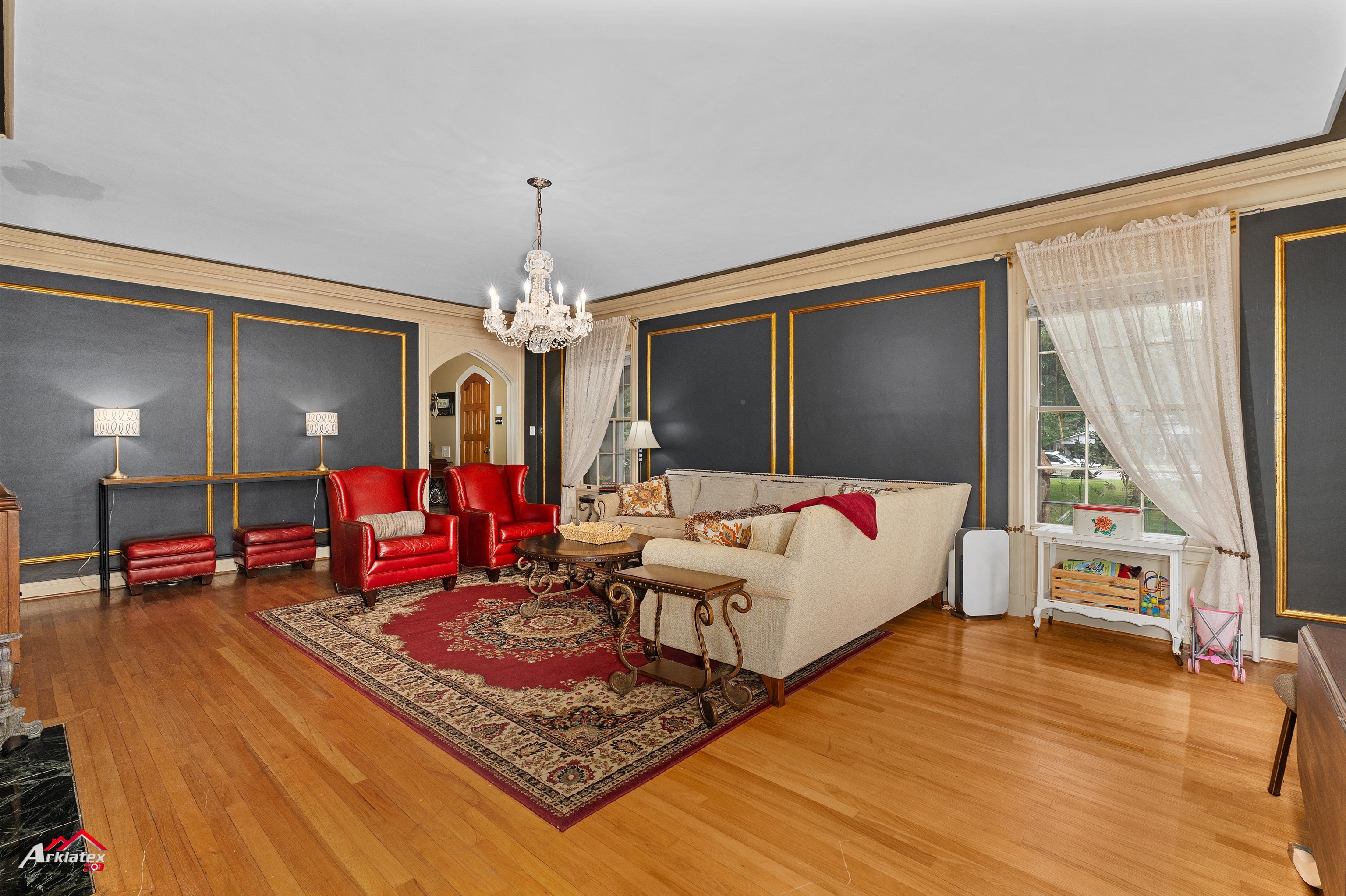 Henderson, Texas, 75654, United States, 3 Bedrooms Bedrooms, ,5 BathroomsBathrooms,Residential,For Sale,1930461
