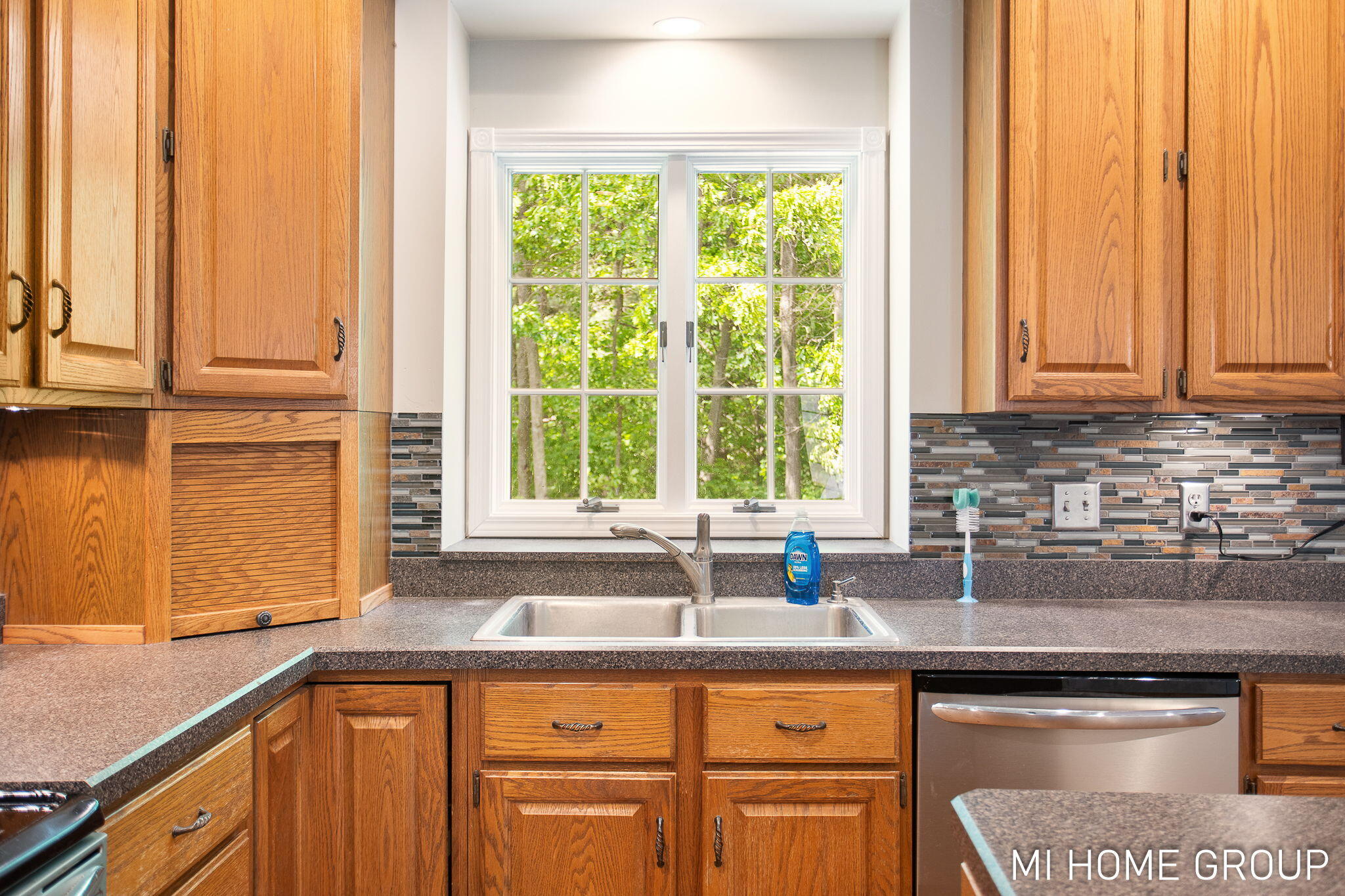 Holland, Michigan, 49424, United States, 4 Bedrooms Bedrooms, ,3 BathroomsBathrooms,Residential,For Sale,1849083