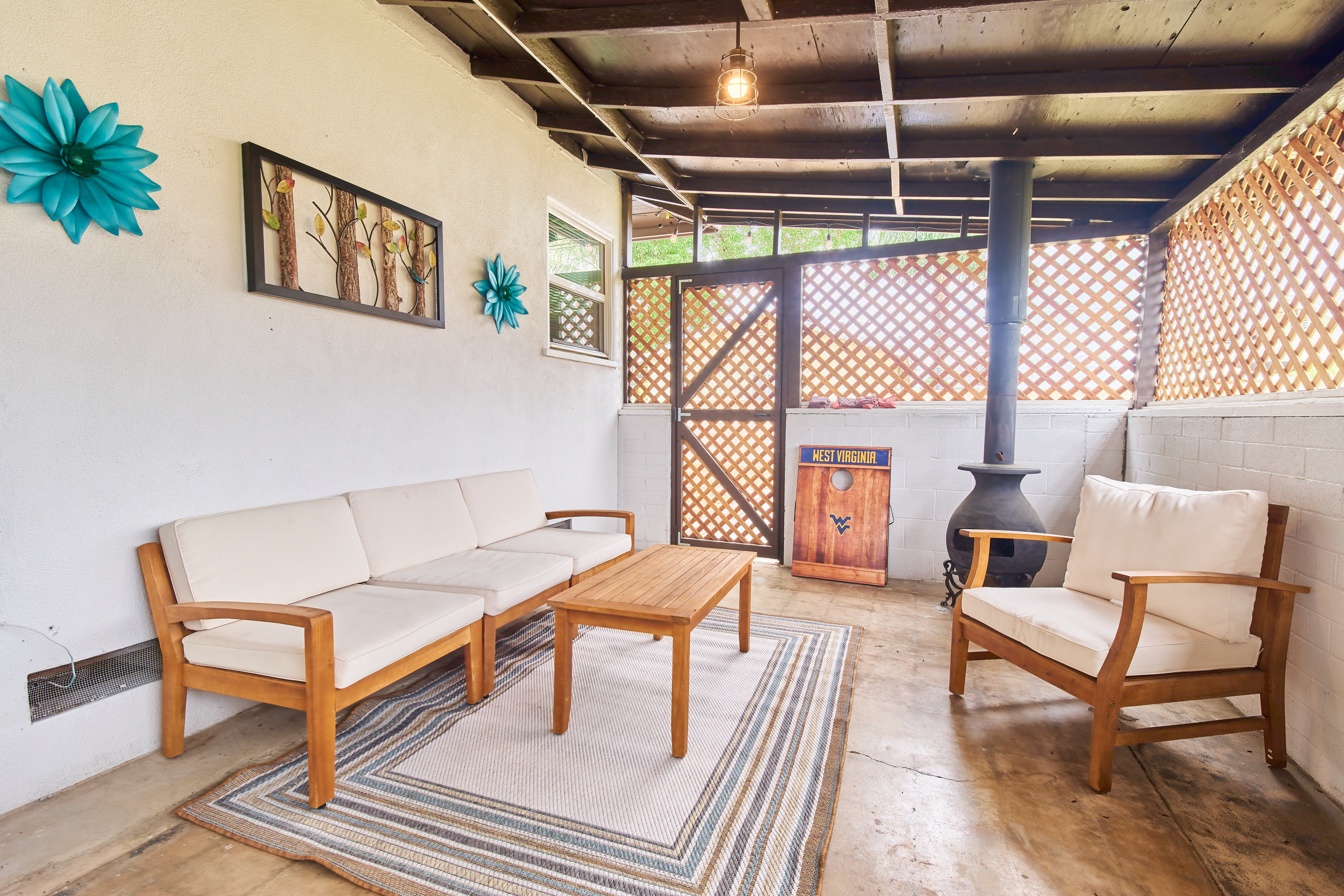 Ontario, California, 91762, United States, 2 Bedrooms Bedrooms, ,1 BathroomBathrooms,Residential,For Sale,1983676