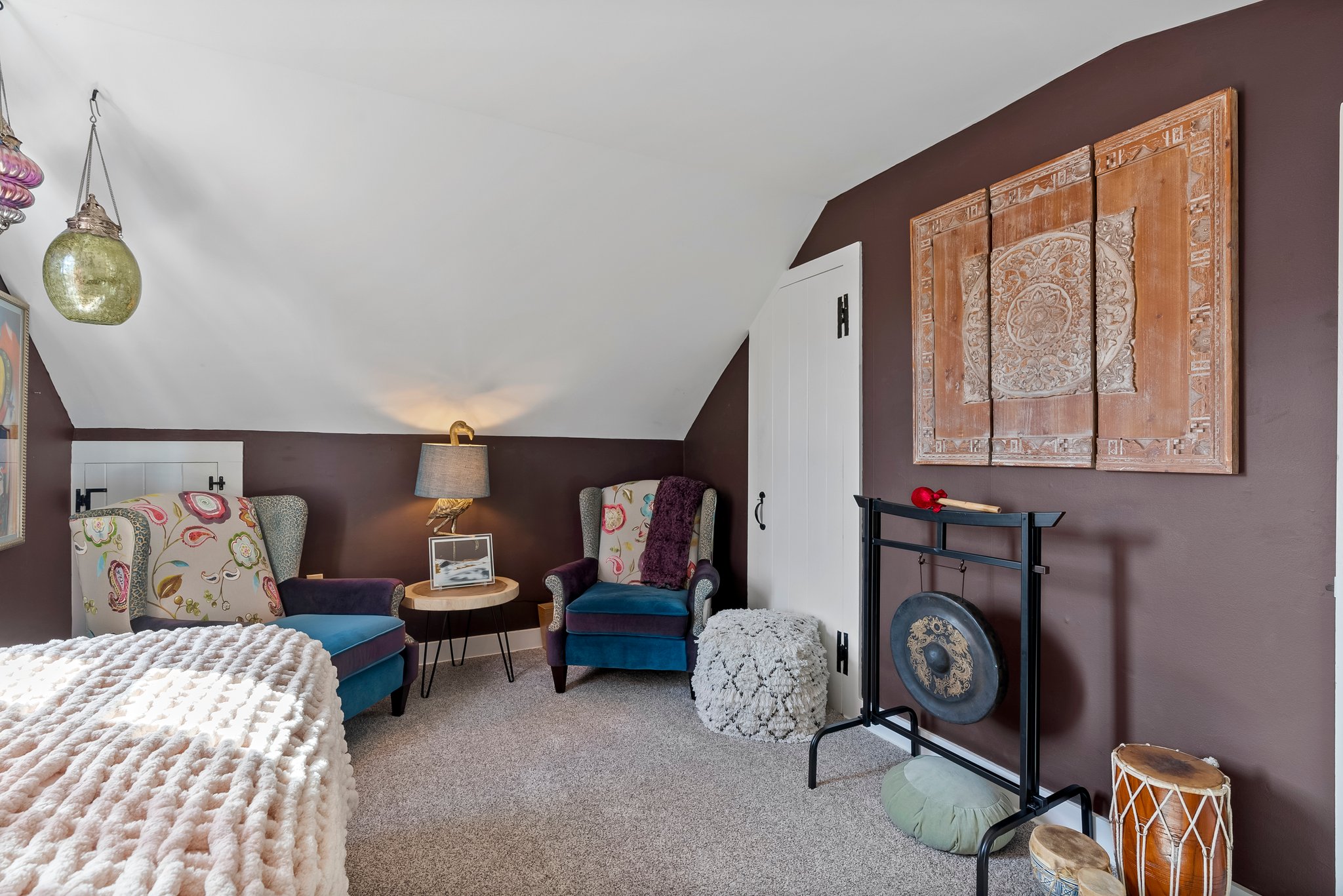  Charming Expanded Cape is Newly Remodeled - 物件實景